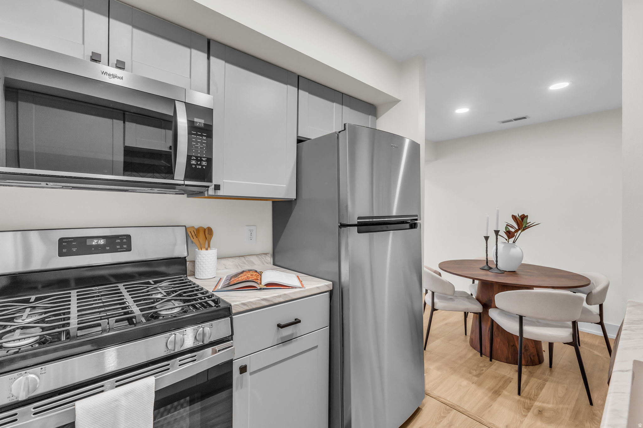 CEDAR SPRINGS - Residential