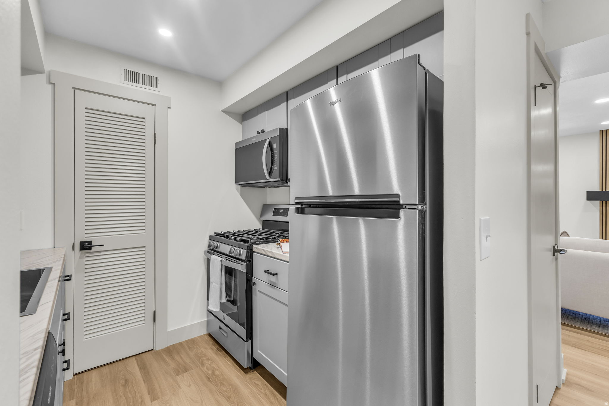 CEDAR SPRINGS - Residential