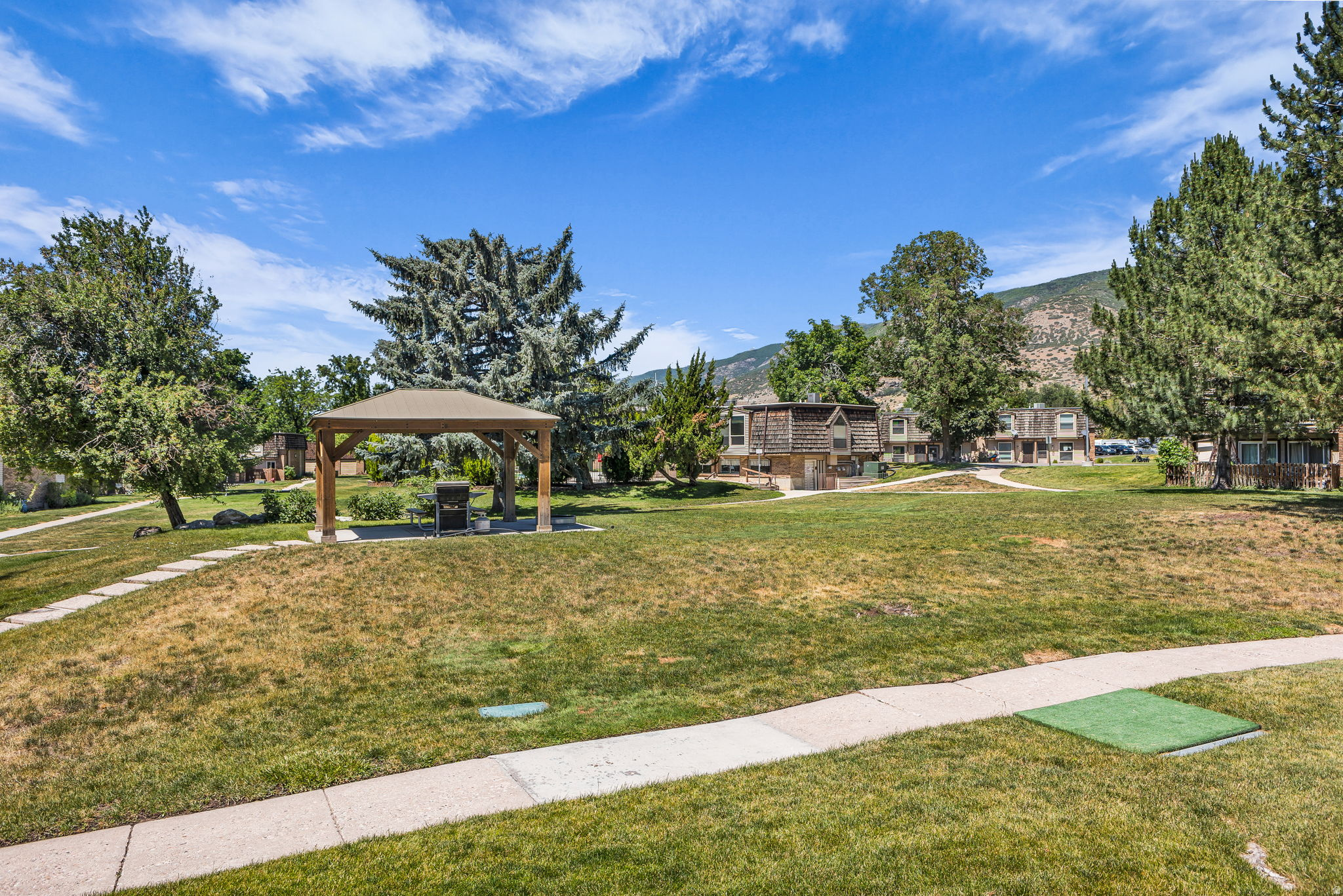 CEDAR SPRINGS - Residential