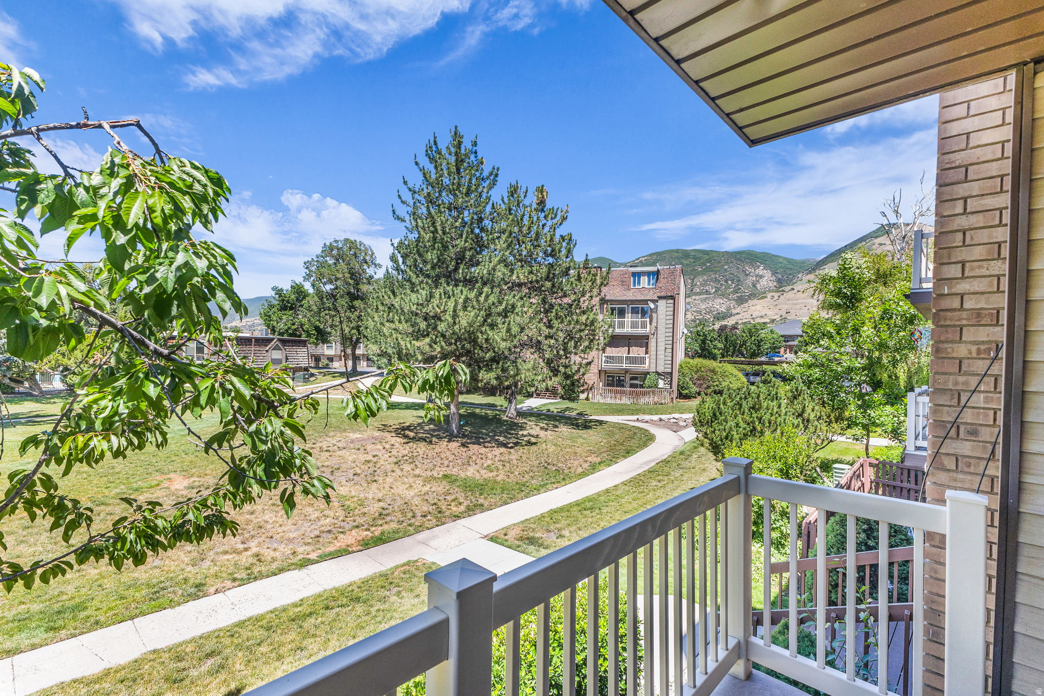 CEDAR SPRINGS - Residential
