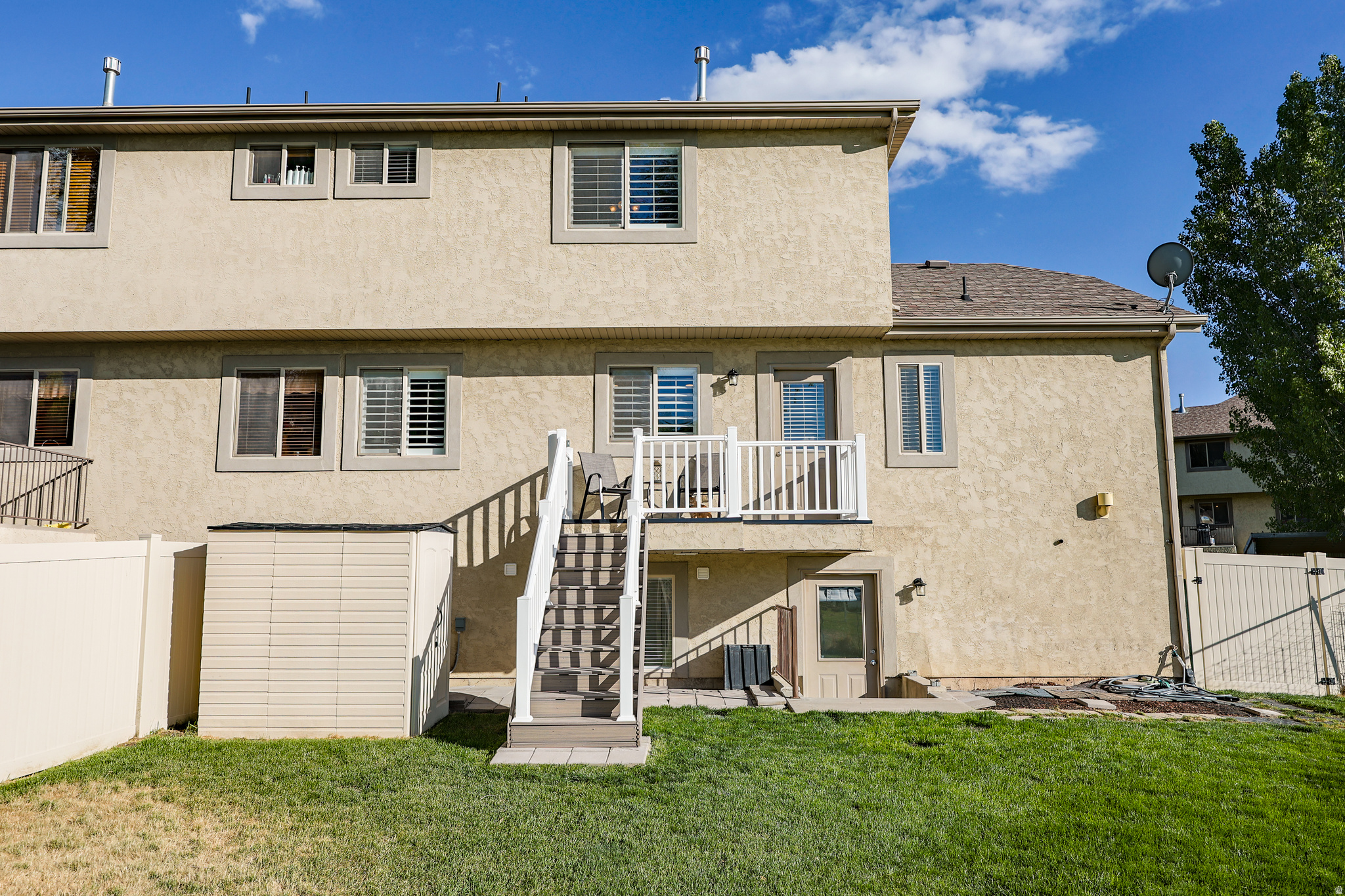 LIVINGSTON ESTATES - Residential