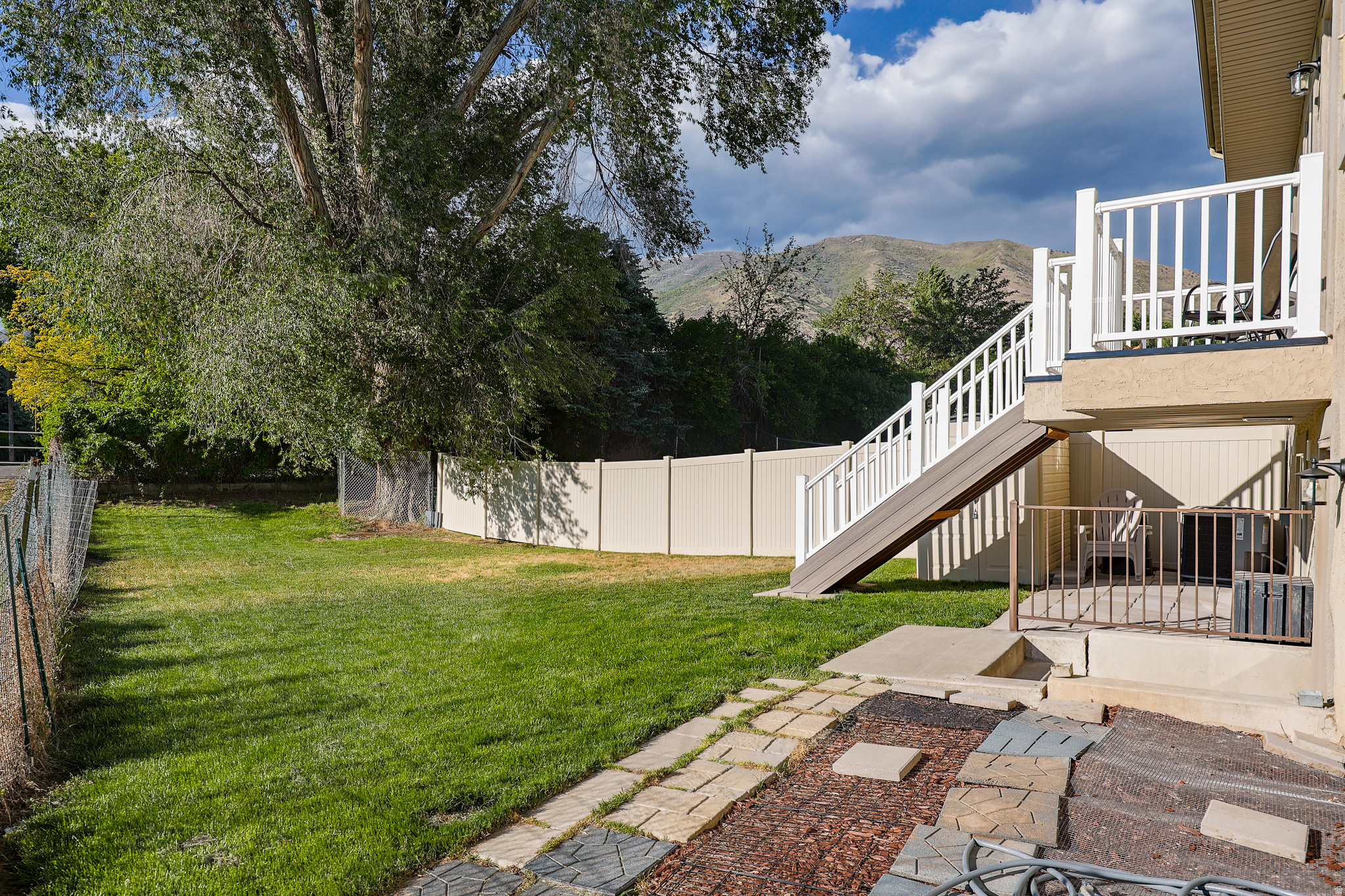 LIVINGSTON ESTATES - Residential