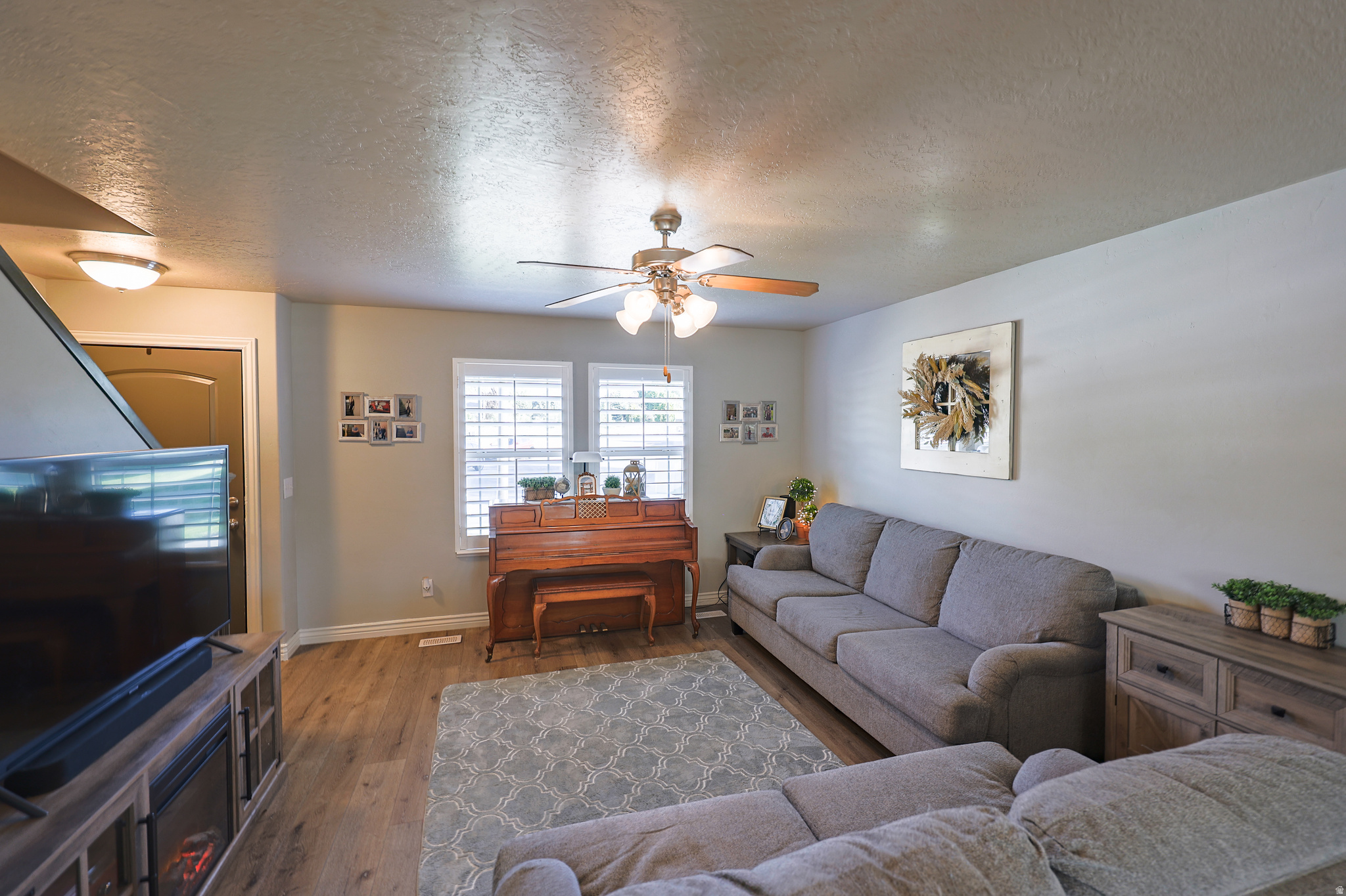 LIVINGSTON ESTATES - Residential