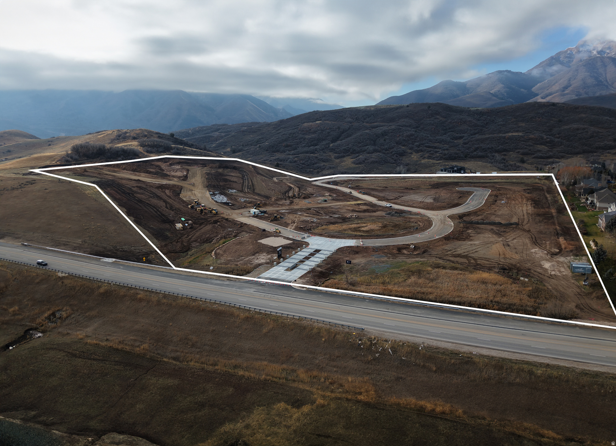 THE RANGE - Land