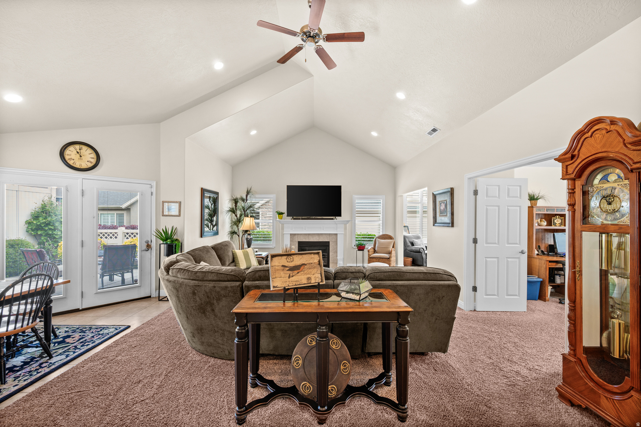 BRIDLEWOOD VILLAS - Residential