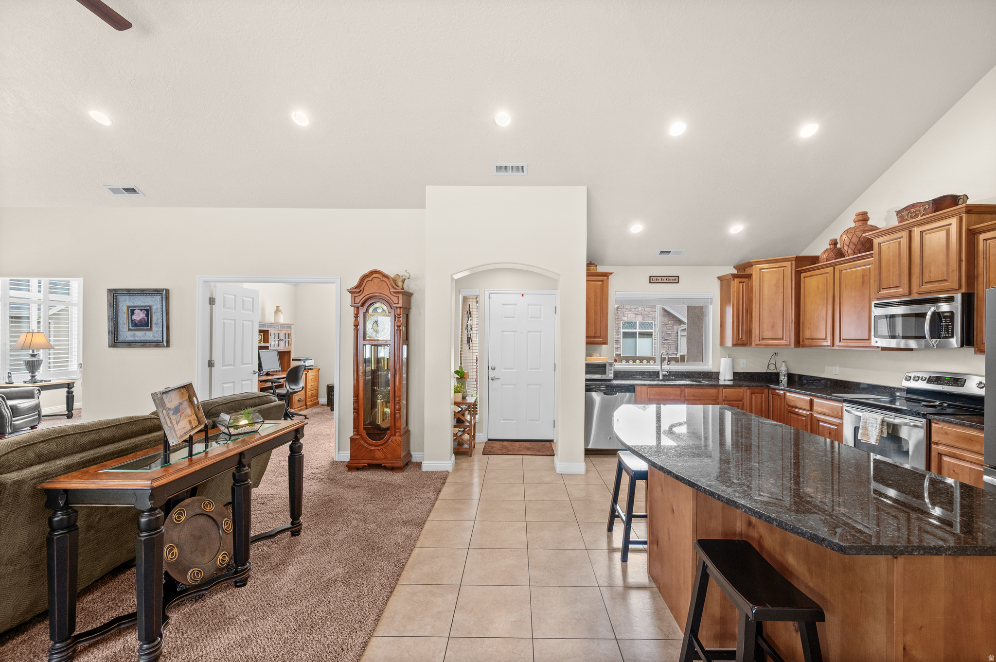BRIDLEWOOD VILLAS - Residential