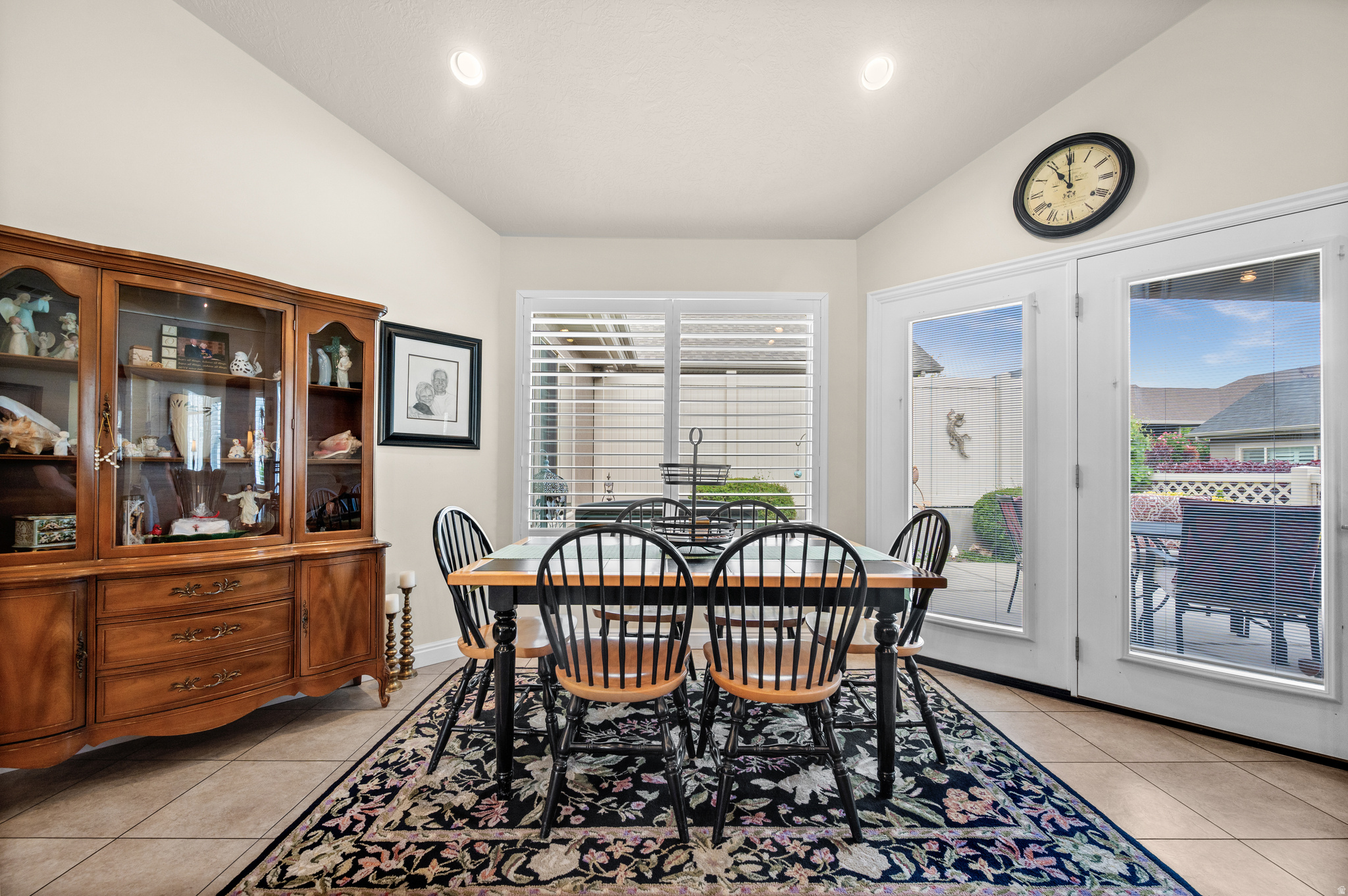 BRIDLEWOOD VILLAS - Residential