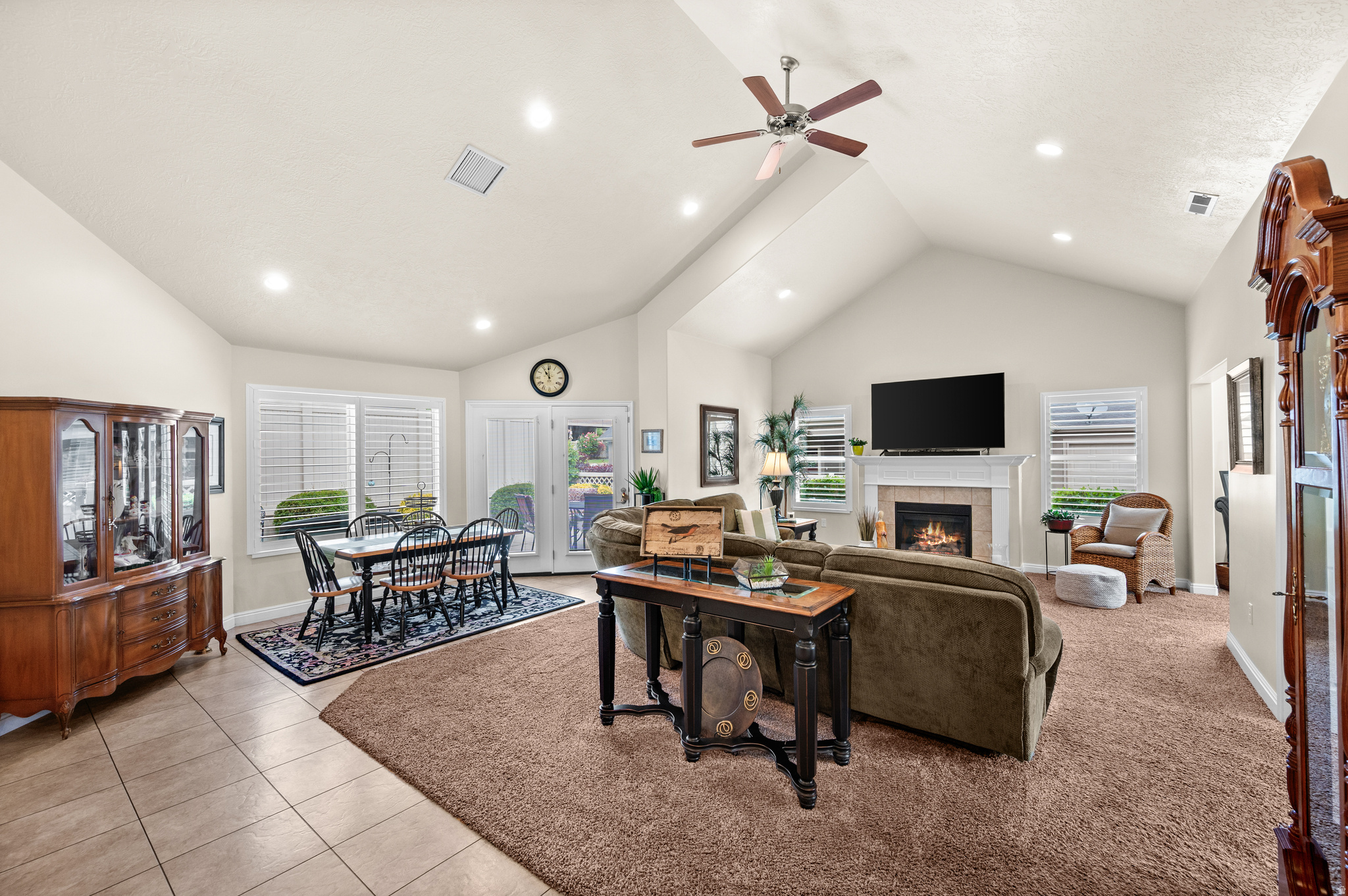 BRIDLEWOOD VILLAS - Residential