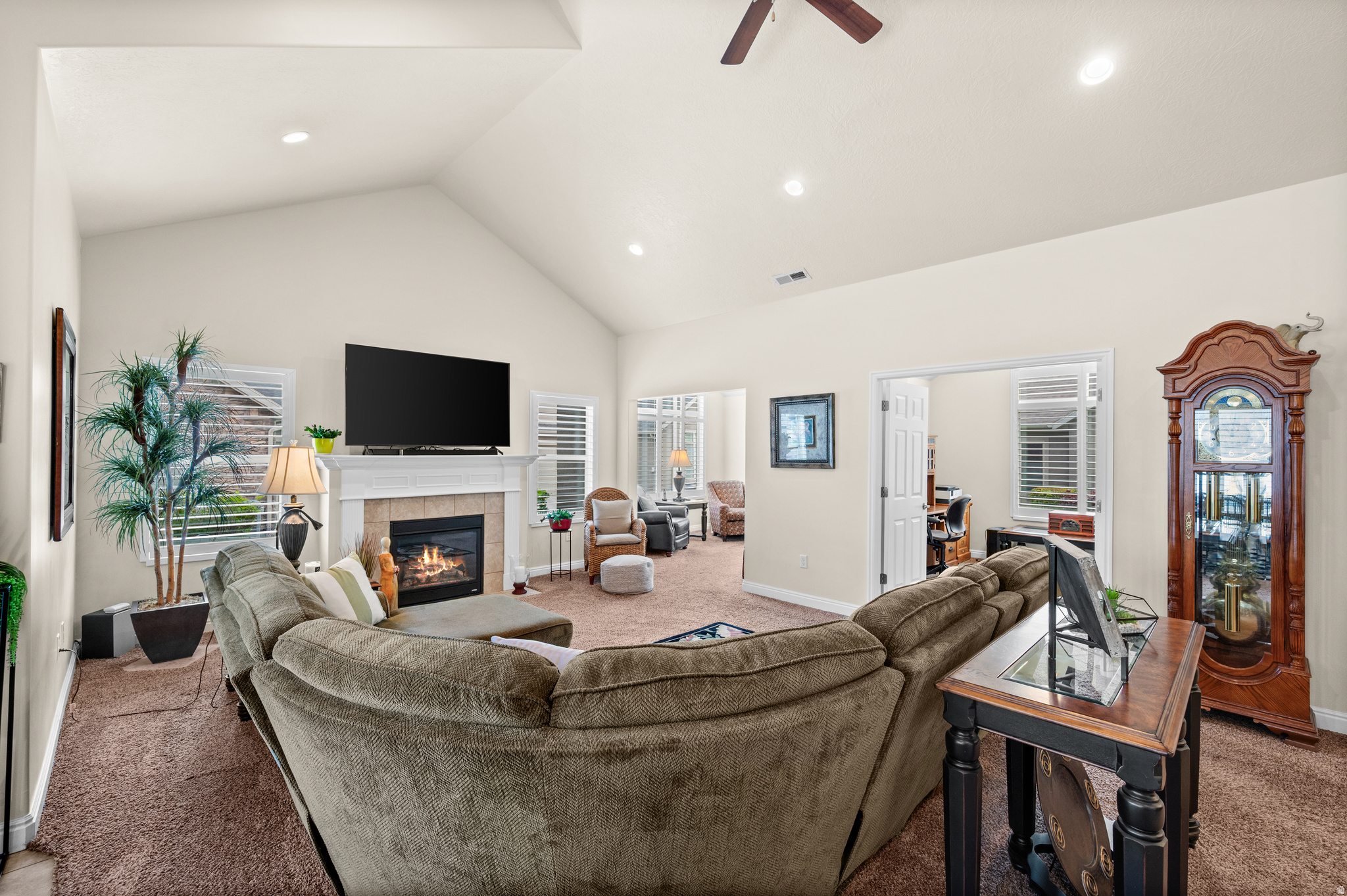 BRIDLEWOOD VILLAS - Residential