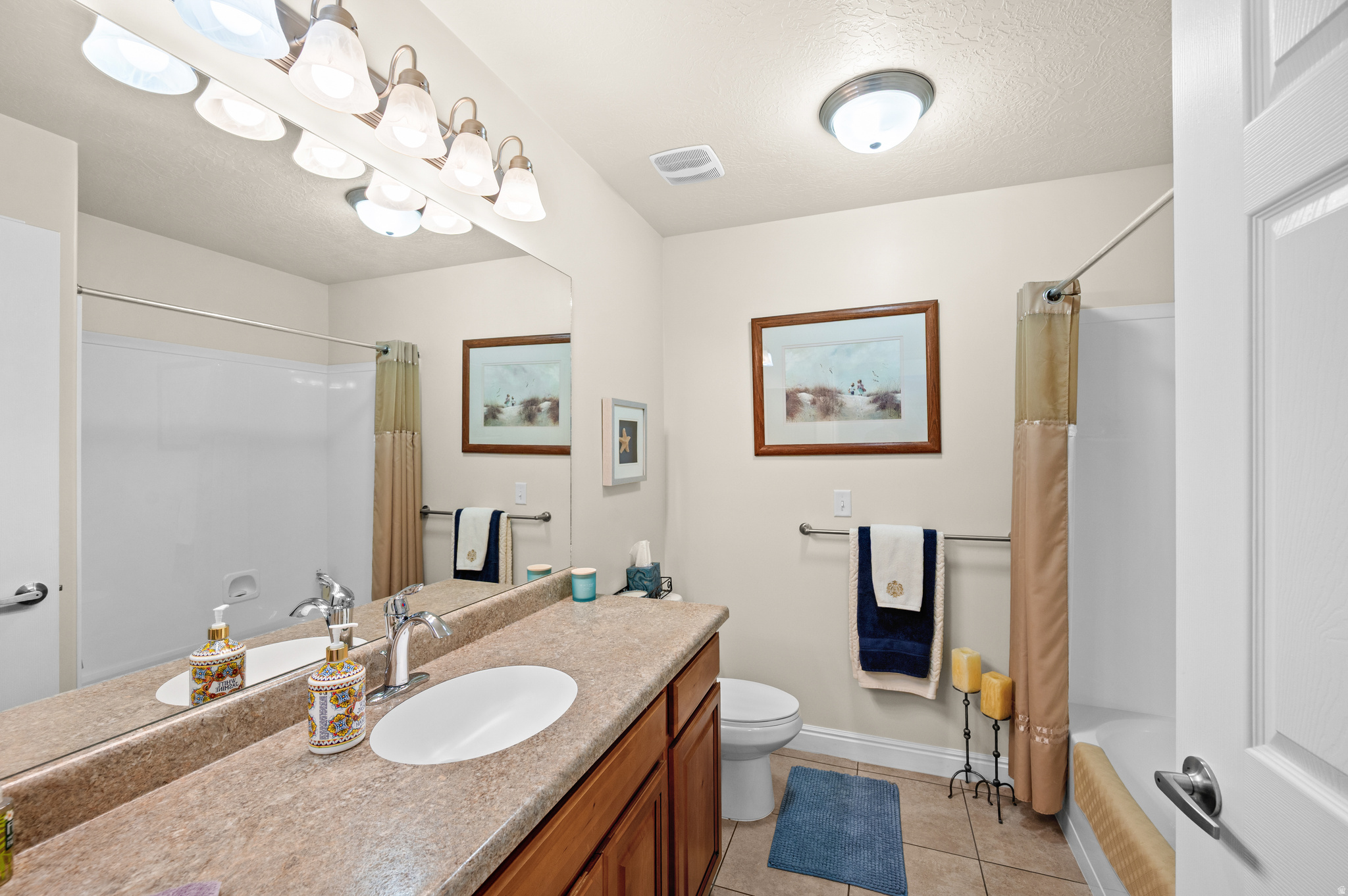 BRIDLEWOOD VILLAS - Residential
