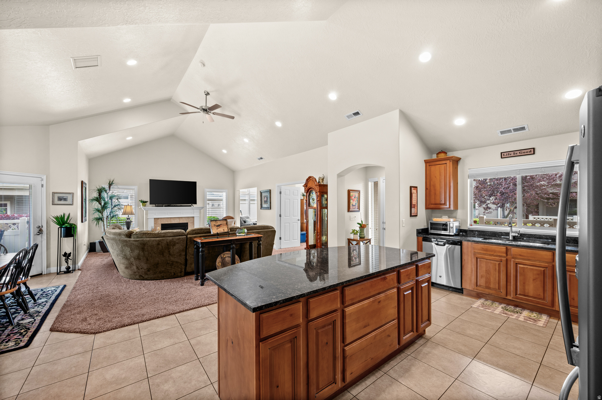 BRIDLEWOOD VILLAS - Residential