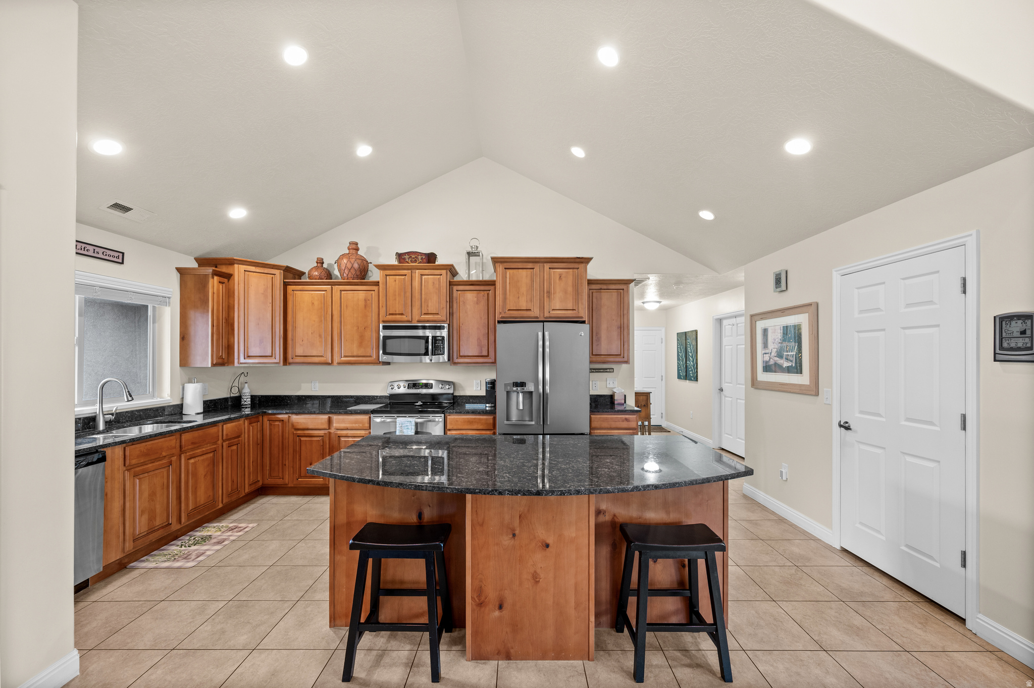 BRIDLEWOOD VILLAS - Residential