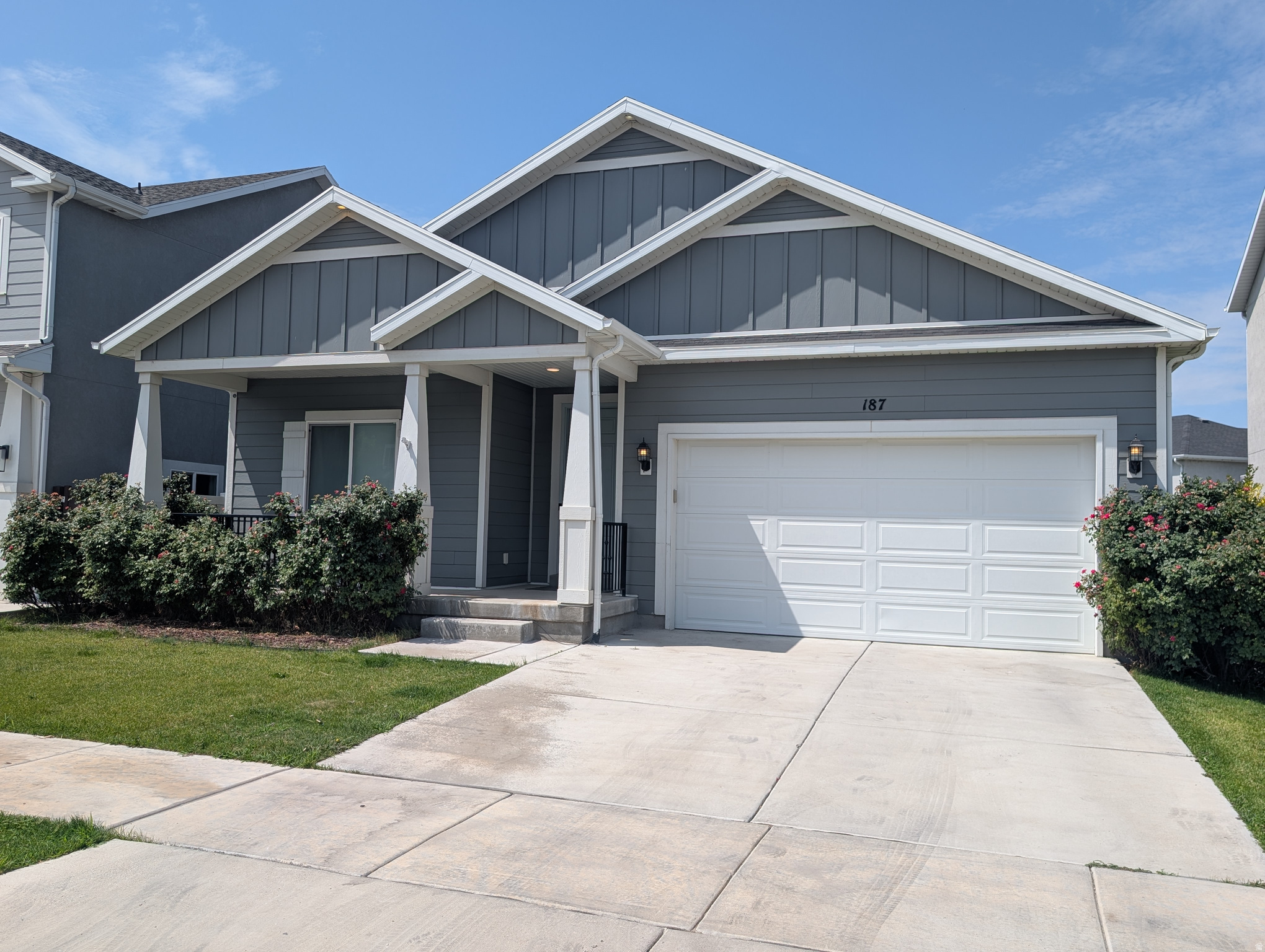 BRIDGEPORT AT WATERS EDGE - Residential