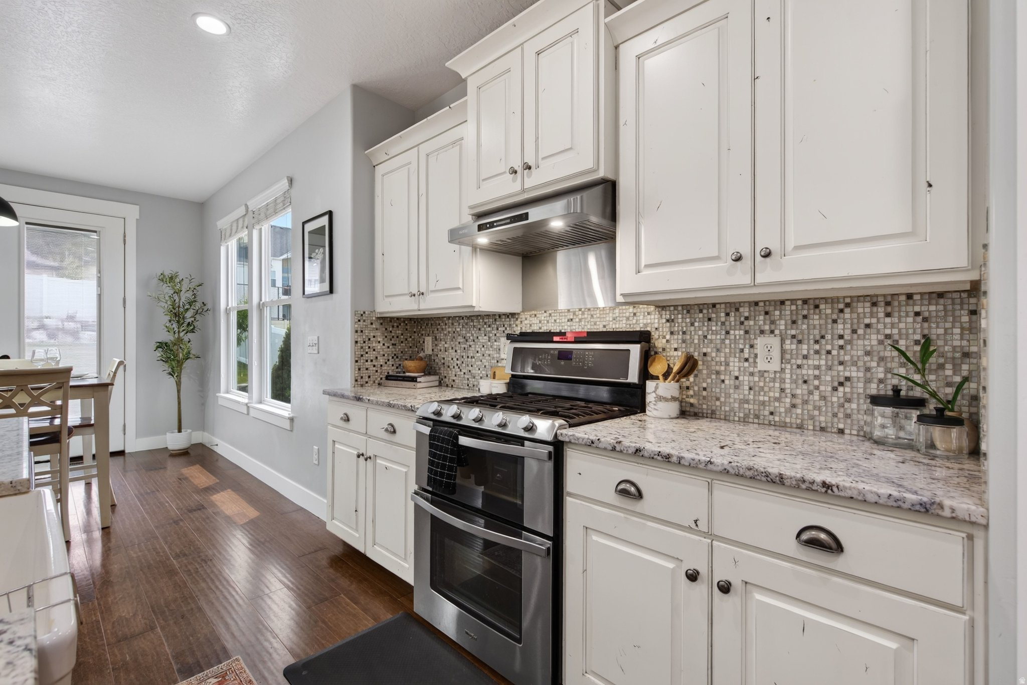 CLOWARD ESTATES - Residential
