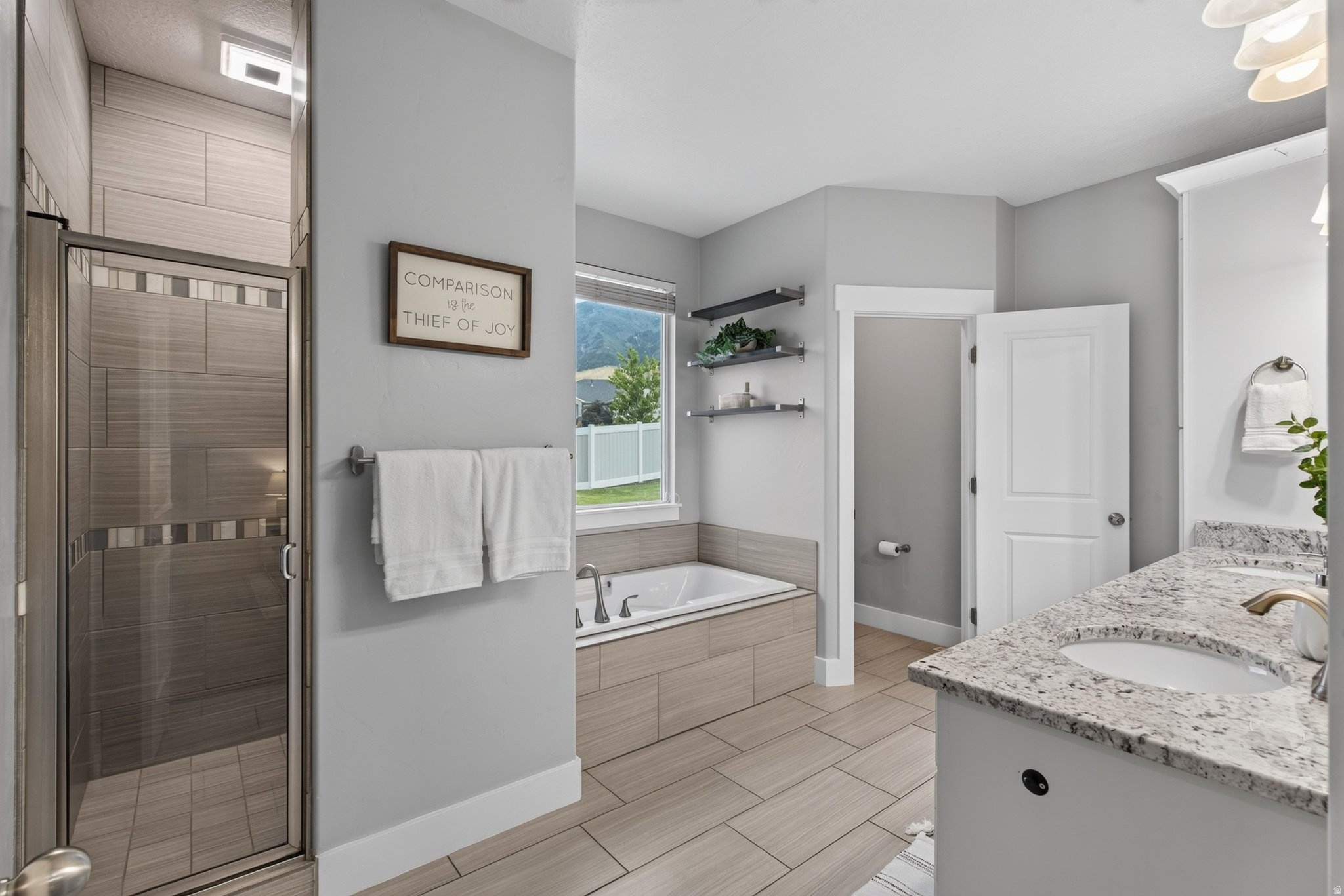 CLOWARD ESTATES - Residential