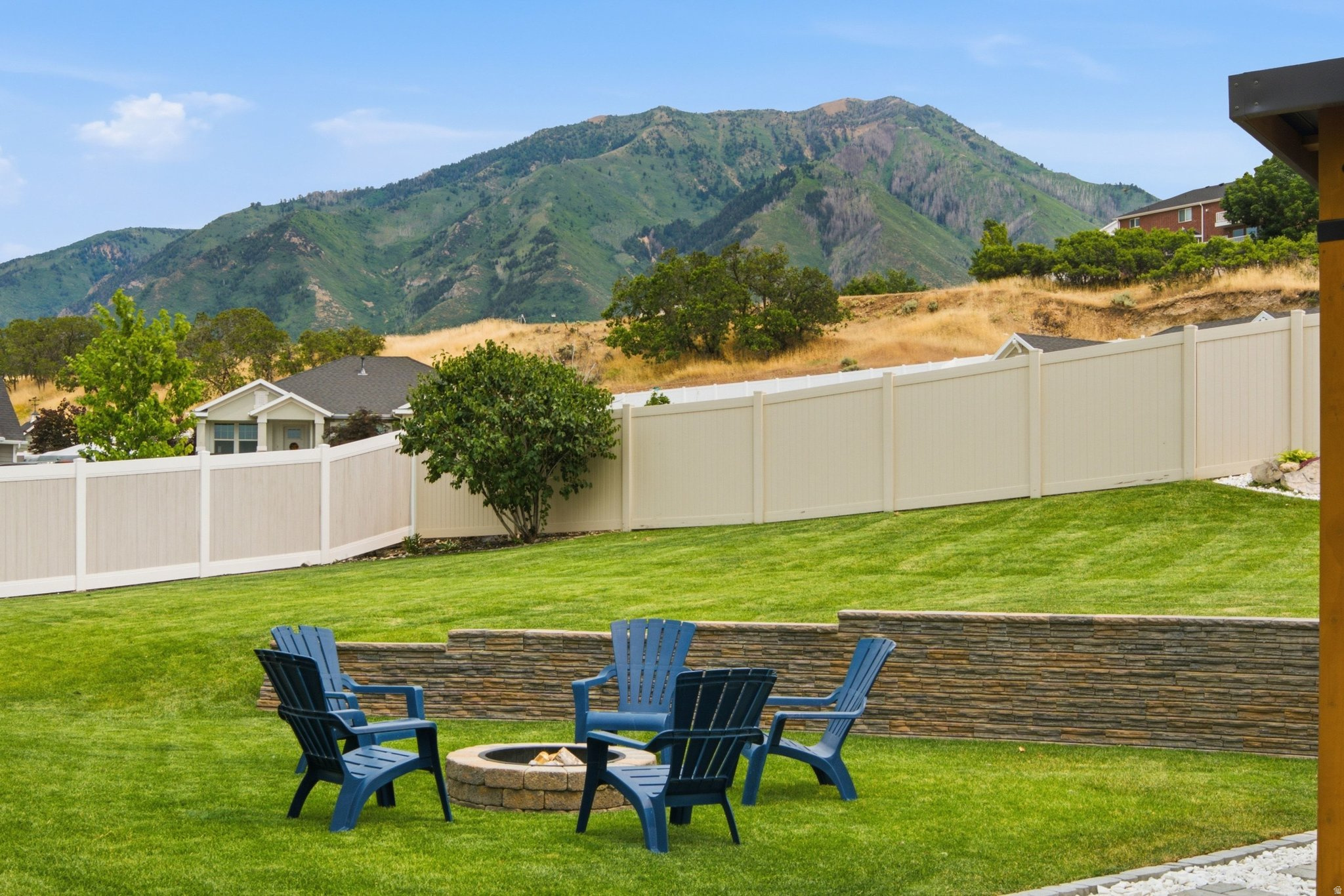 CLOWARD ESTATES - Residential