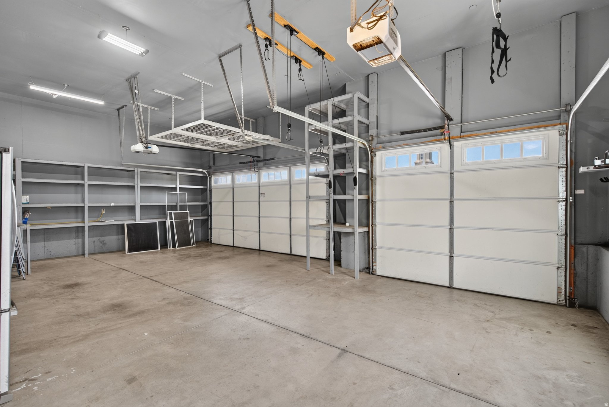 CLOWARD ESTATES - Residential
