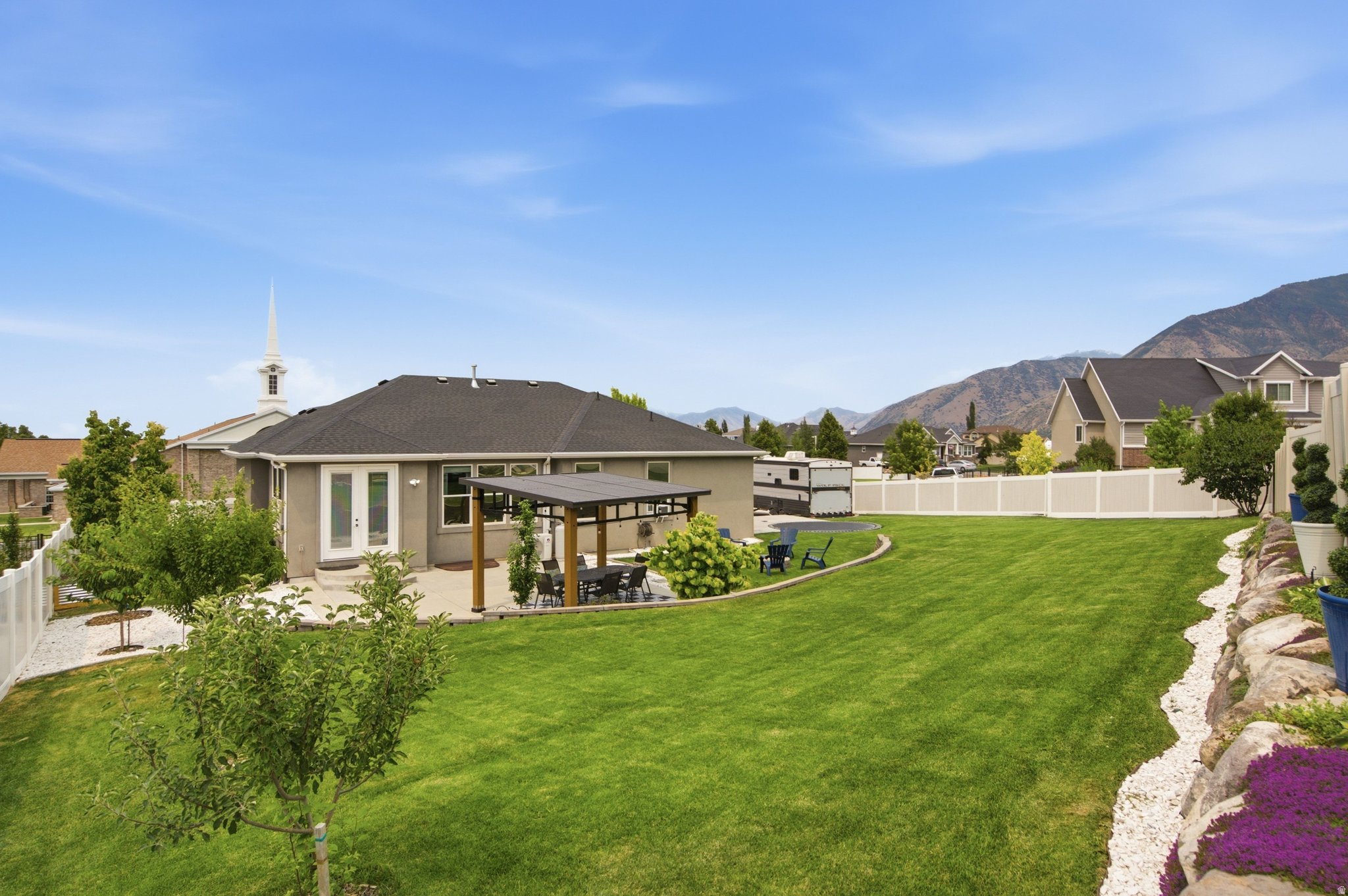 CLOWARD ESTATES - Residential