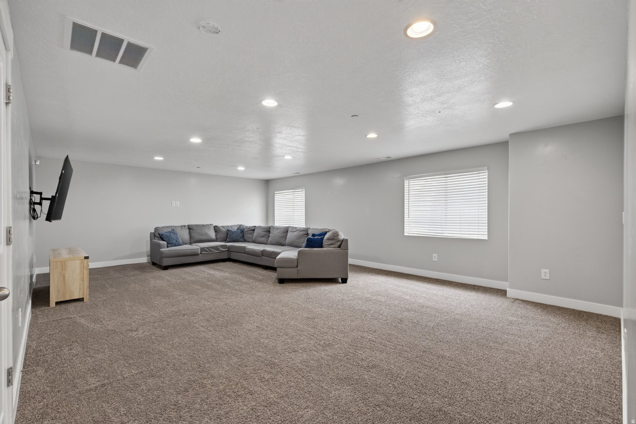 CLOWARD ESTATES - Residential