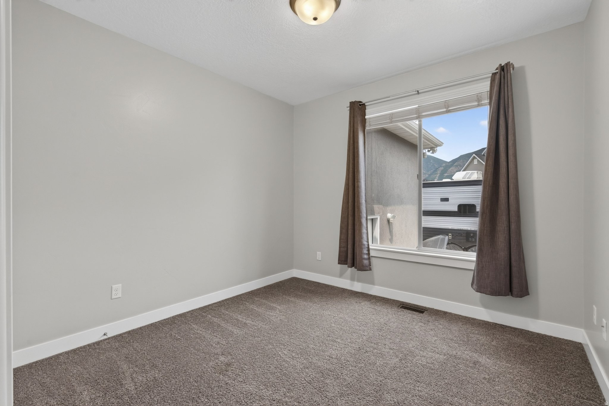CLOWARD ESTATES - Residential