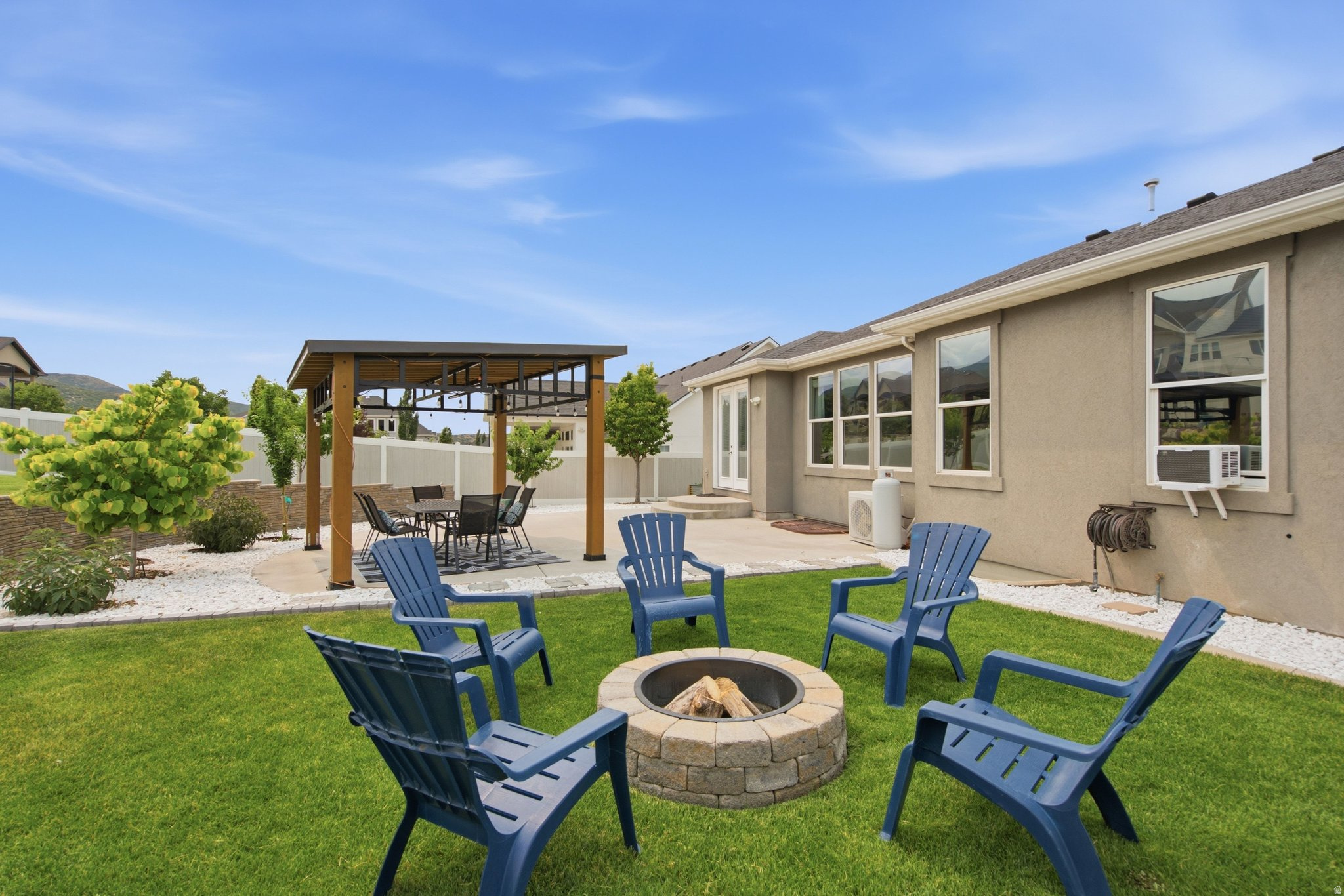 CLOWARD ESTATES - Residential
