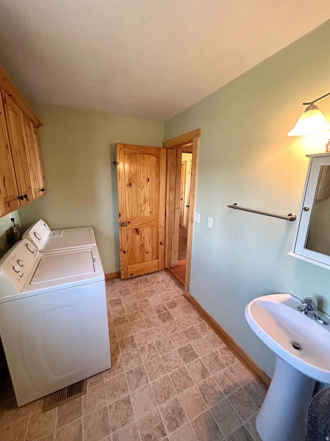 BANDANNA RANCH - Residential