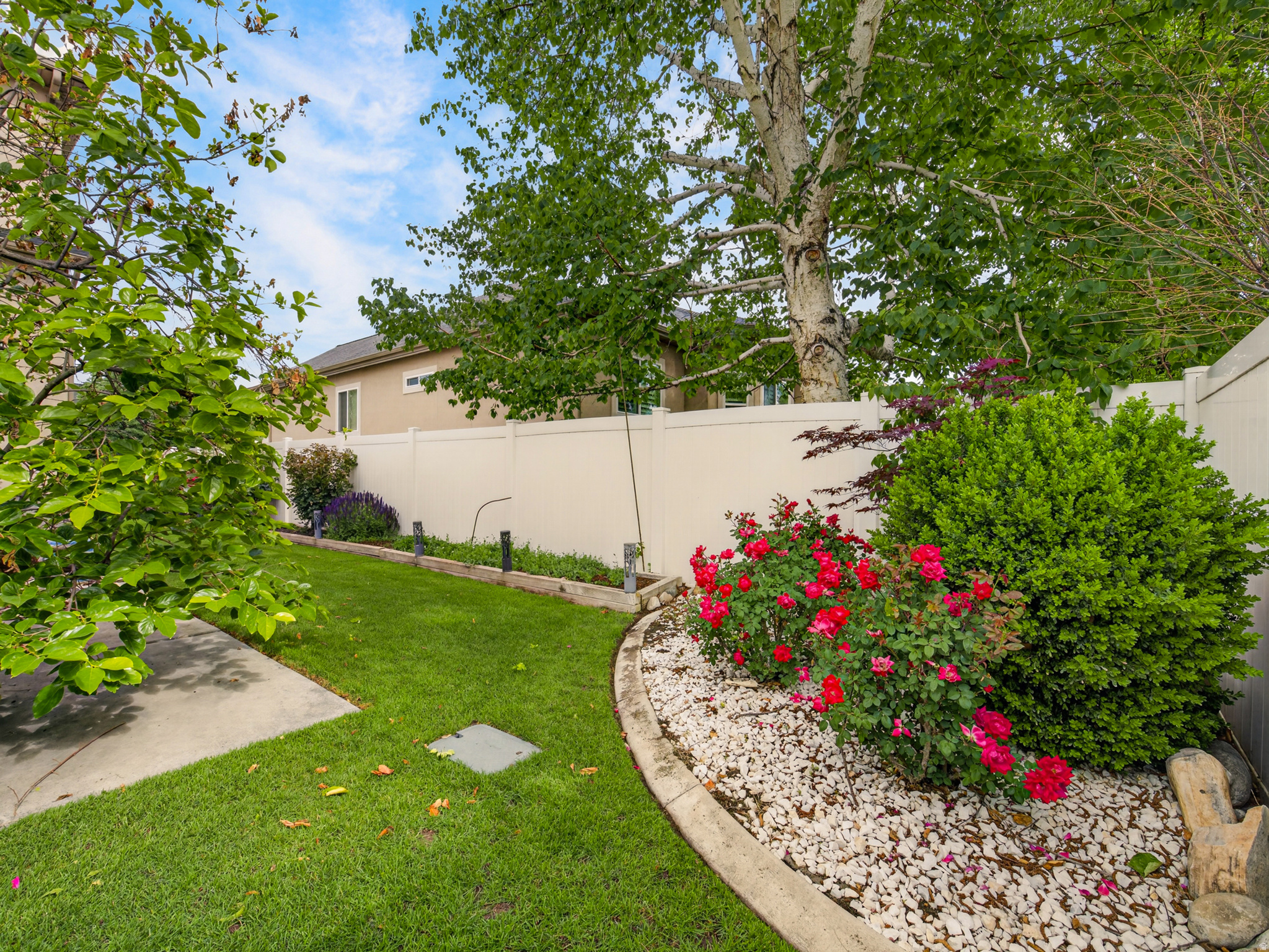 THE ESTATES AT BURR ORCHARDS - Residential