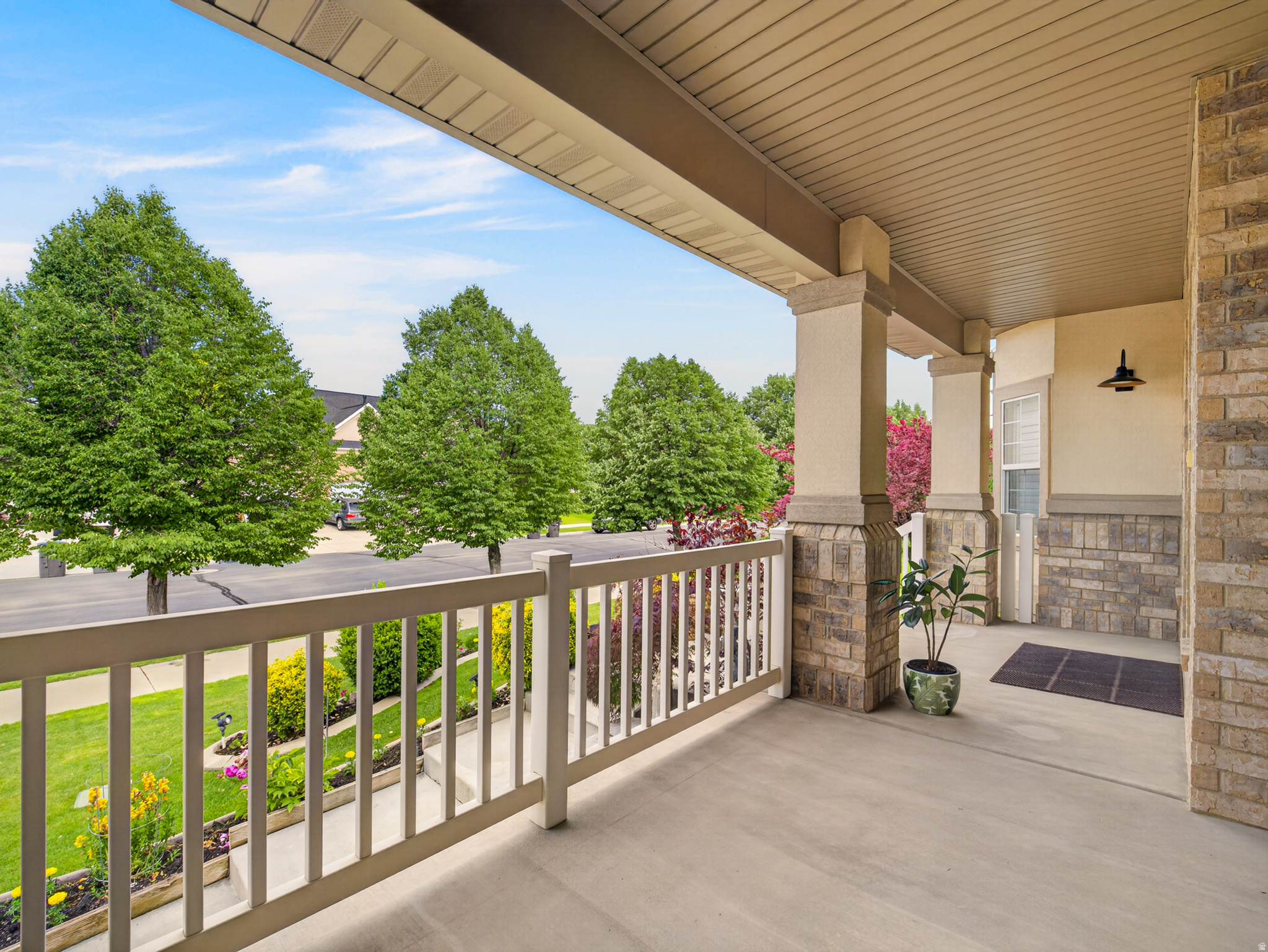 THE ESTATES AT BURR ORCHARDS - Residential