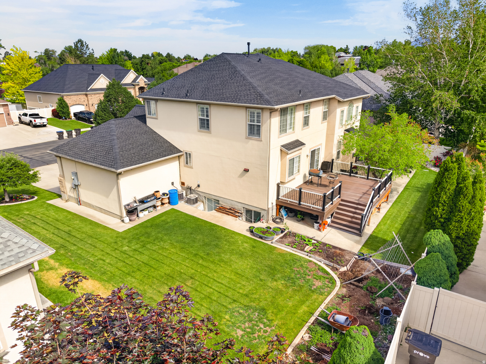 THE ESTATES AT BURR ORCHARDS - Residential
