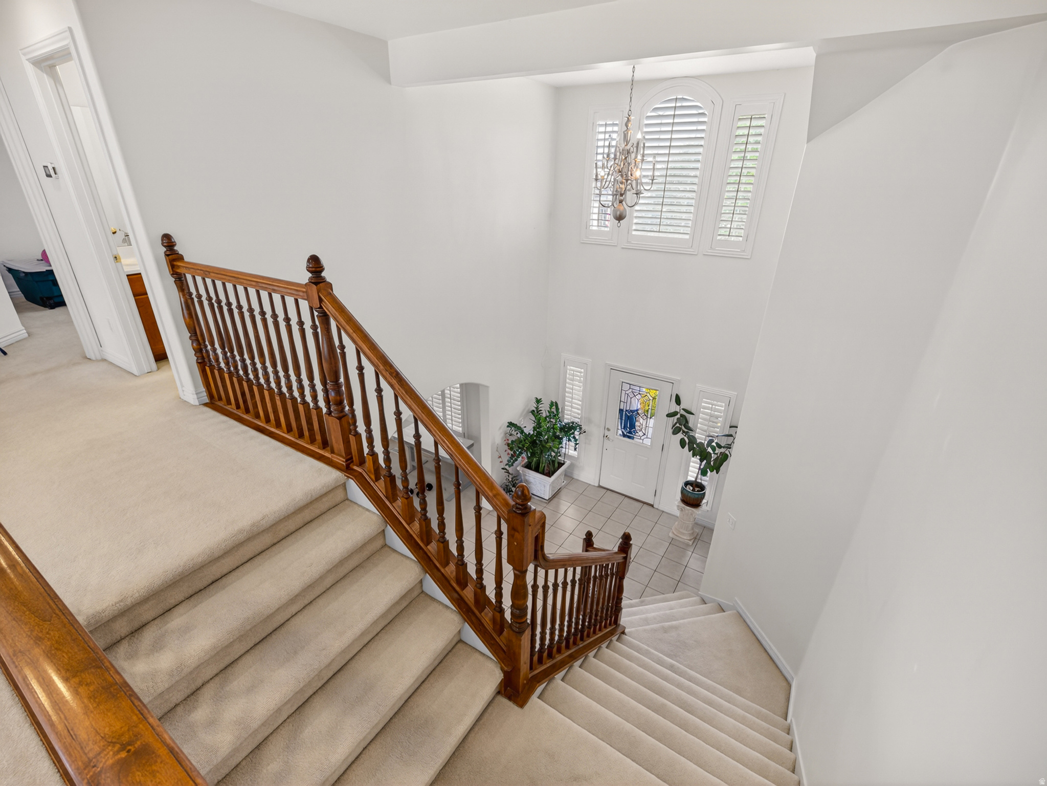 THE ESTATES AT BURR ORCHARDS - Residential