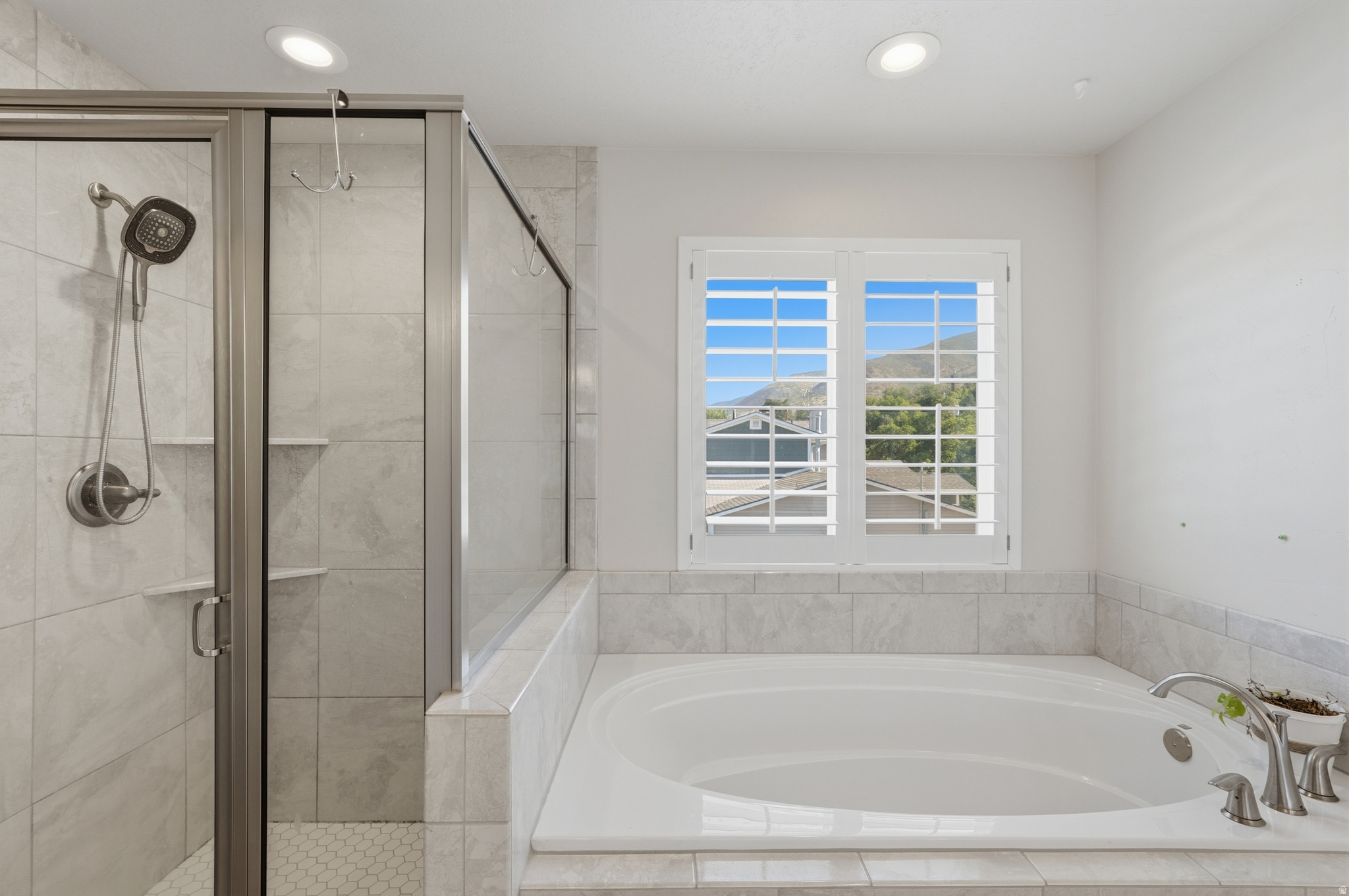 THE COVE AT DEUEL CR - Residential