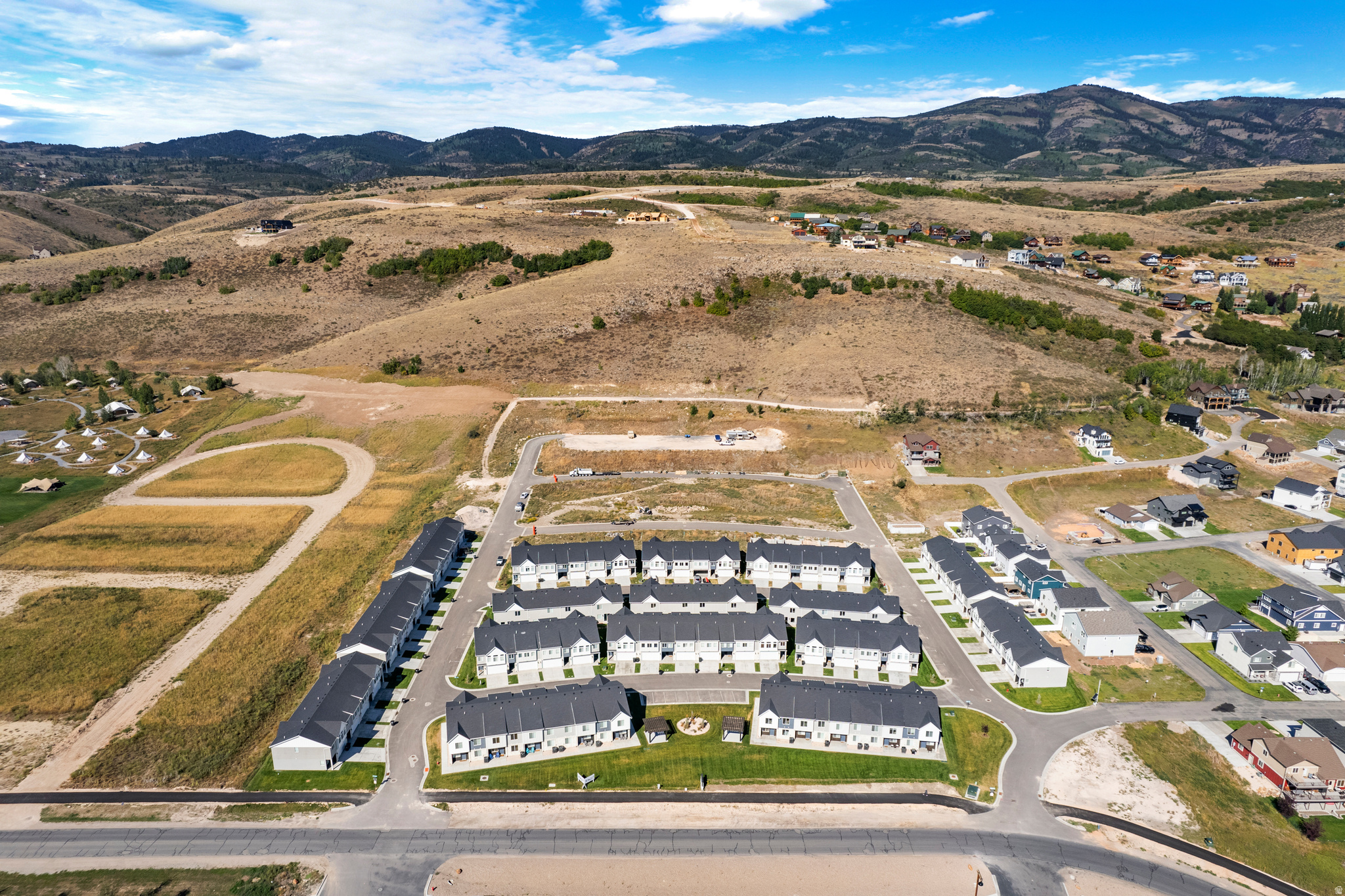 PARADISE PARKWAY - Residential