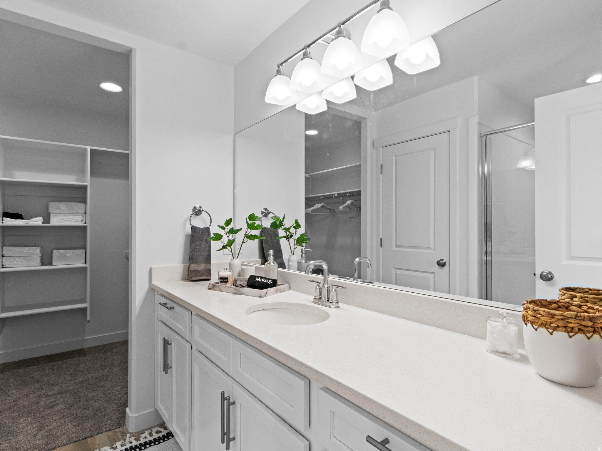PARADISE PARKWAY - Residential