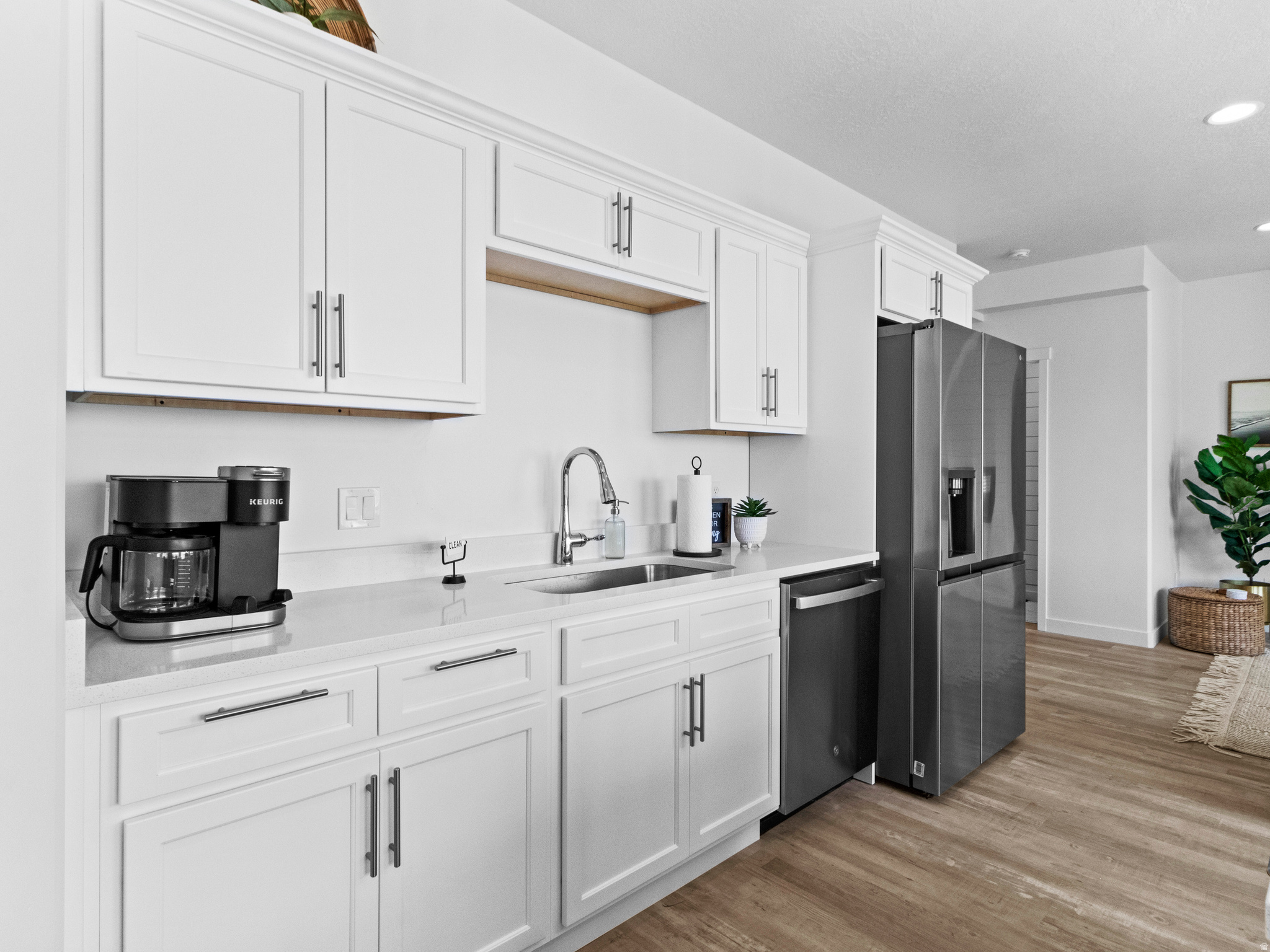 PARADISE PARKWAY - Residential
