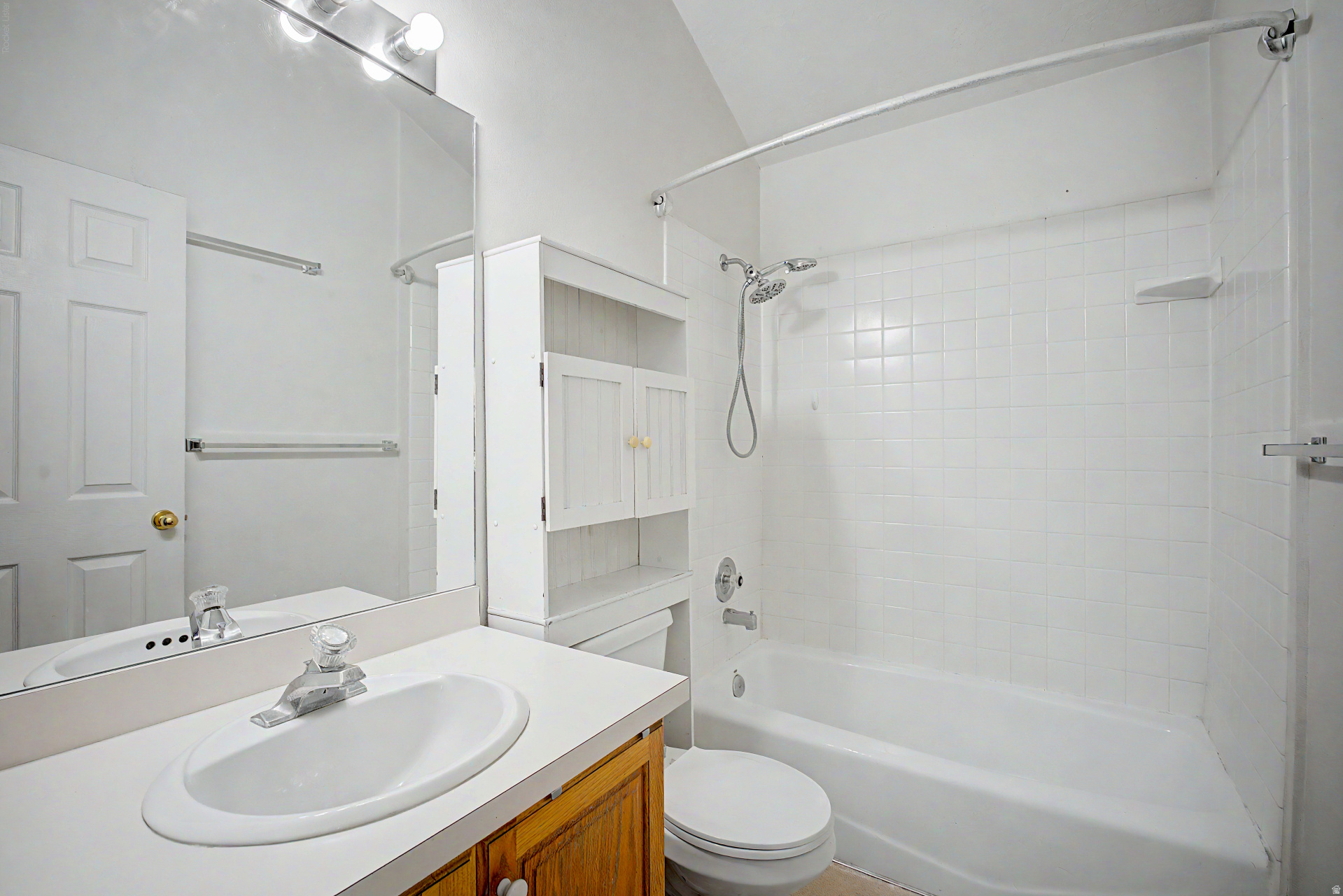 EAGLE RIDGE - Residential