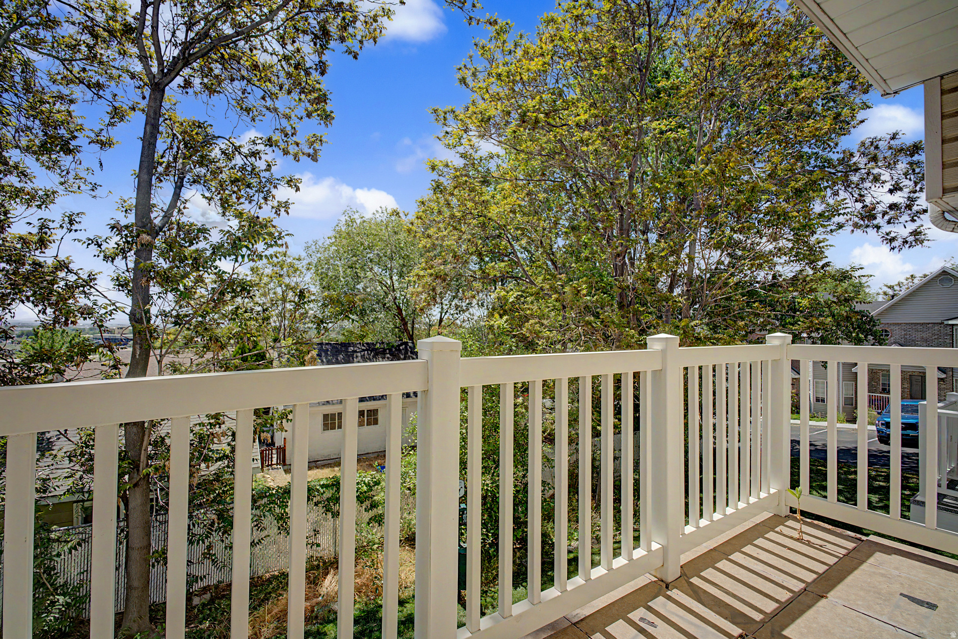 EAGLE RIDGE - Residential
