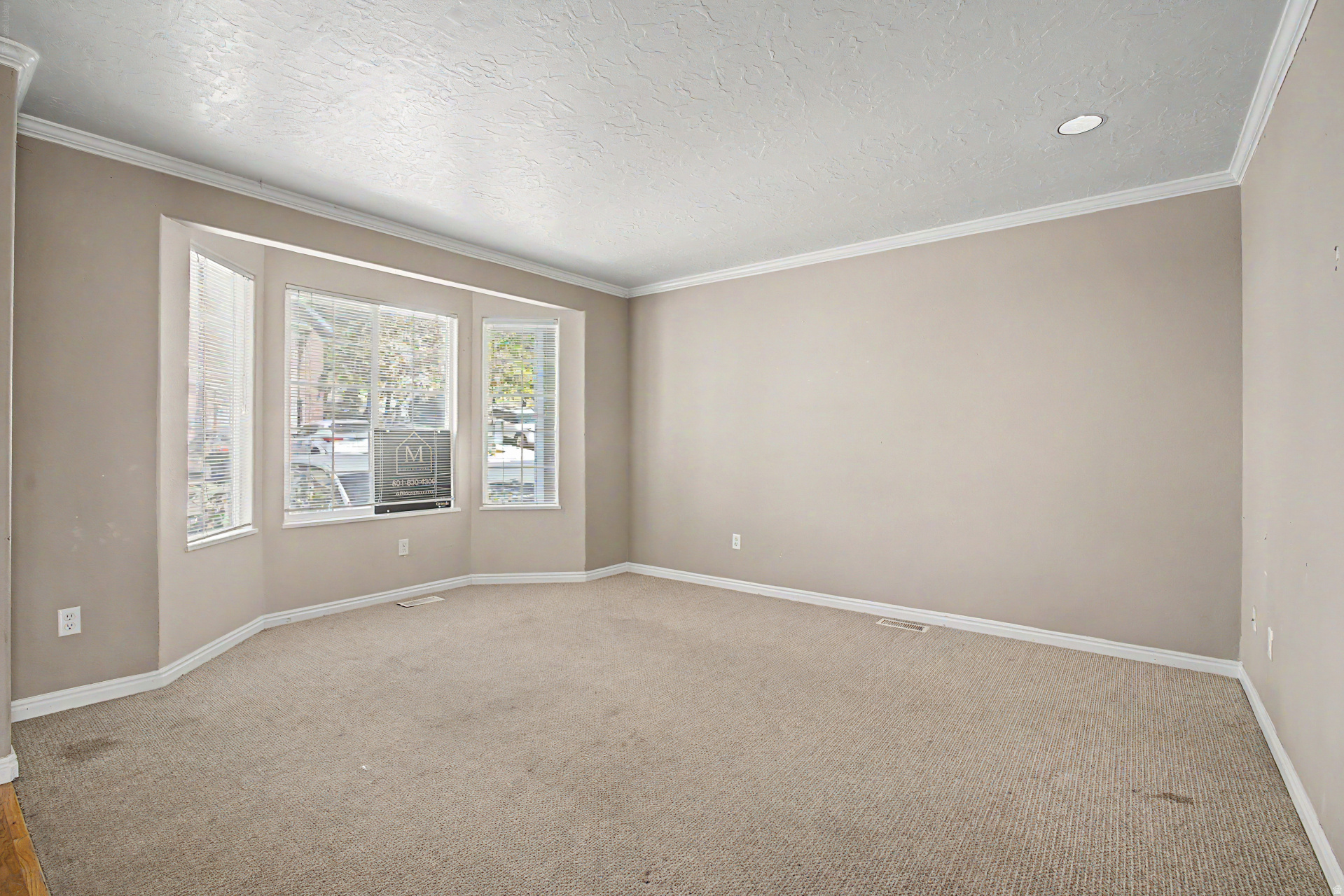 EAGLE RIDGE - Residential