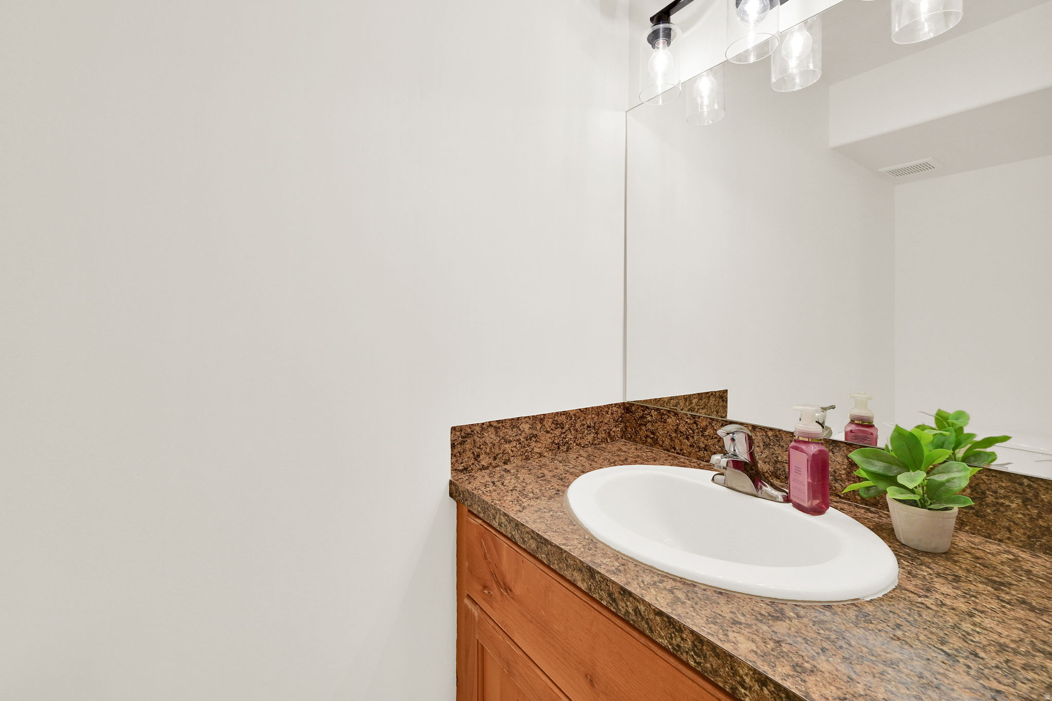 STONEFIELD VILLAGE T - Residential