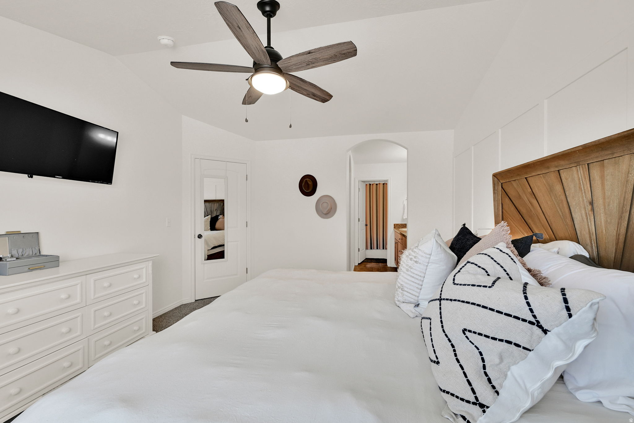 STONEFIELD VILLAGE T - Residential