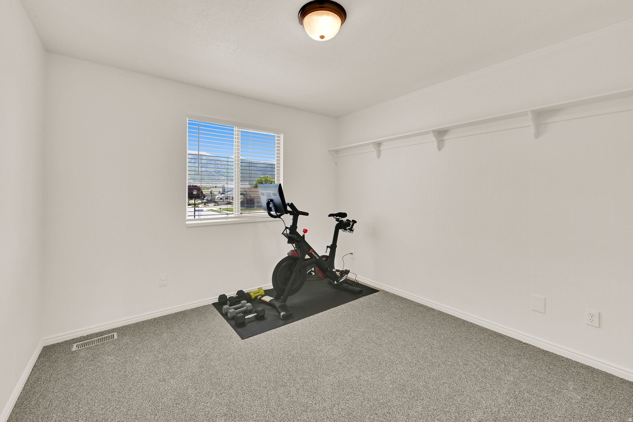 STONEFIELD VILLAGE T - Residential