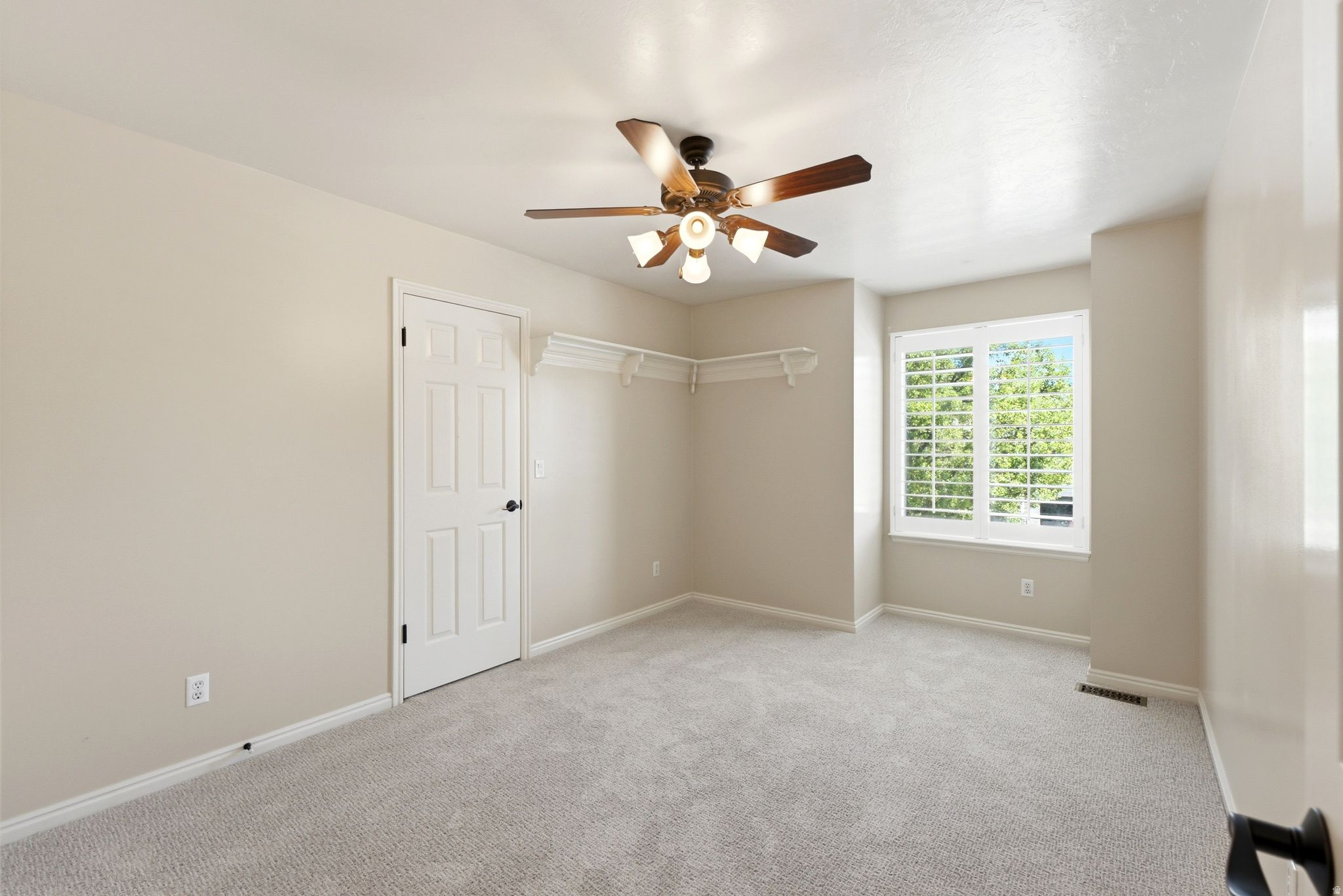 WILSHIRE ESTATES - Residential