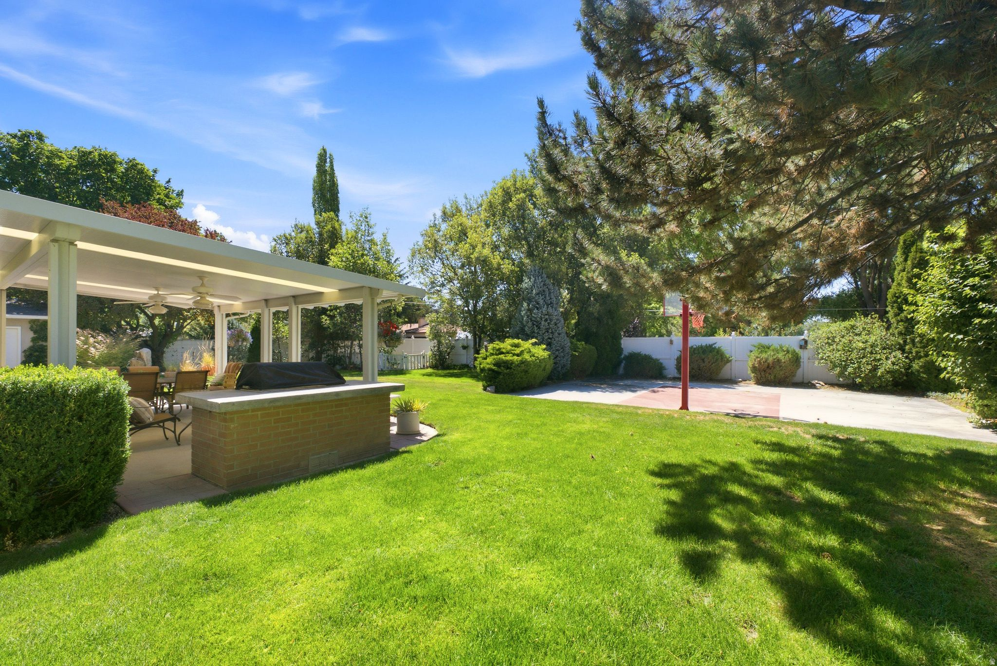 WILSHIRE ESTATES - Residential