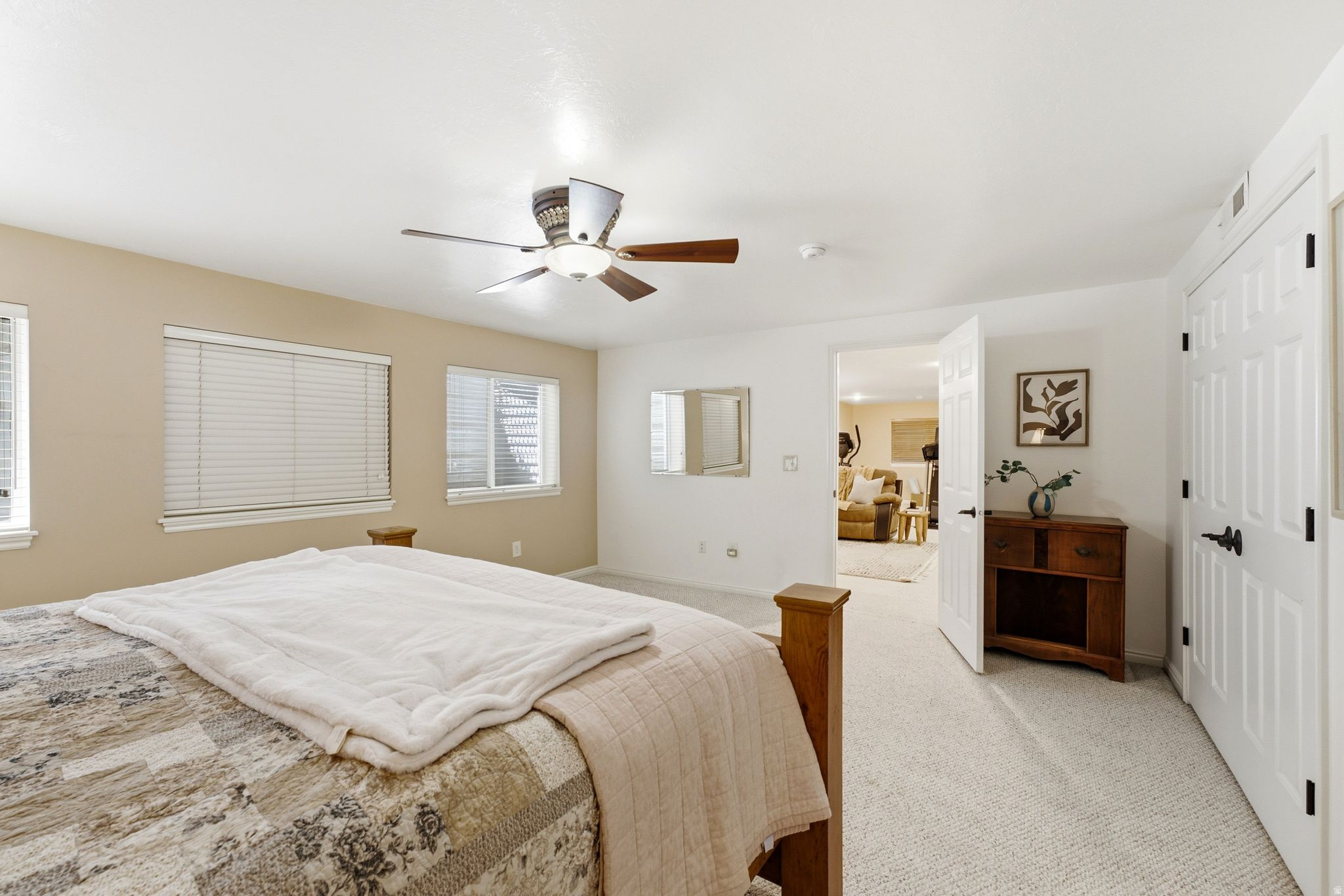 WILSHIRE ESTATES - Residential
