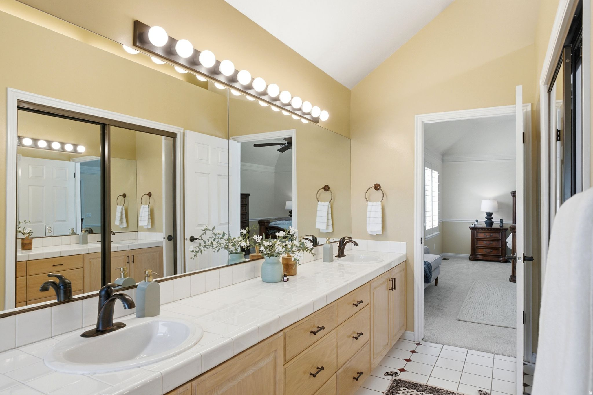WILSHIRE ESTATES - Residential