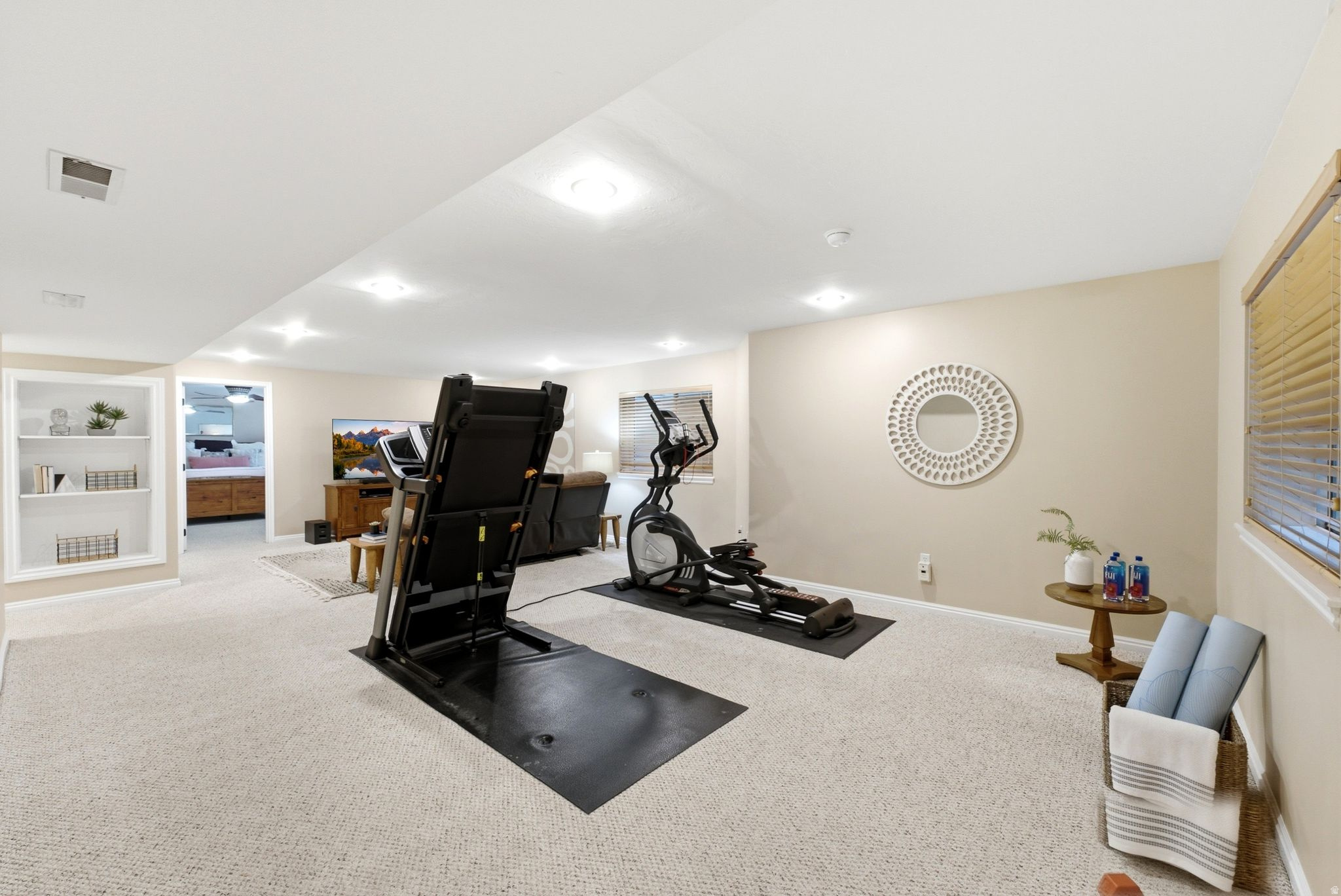 WILSHIRE ESTATES - Residential