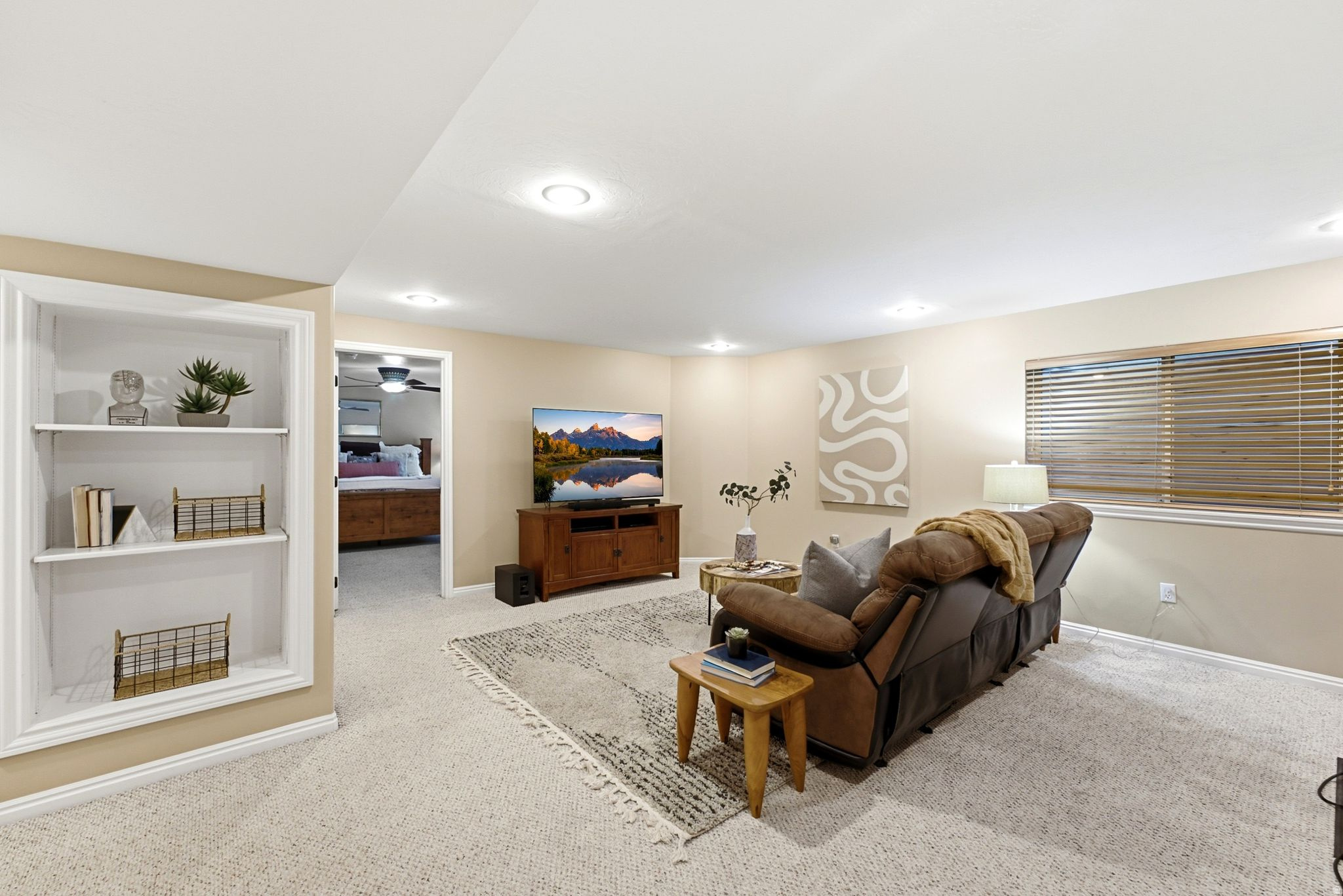 WILSHIRE ESTATES - Residential