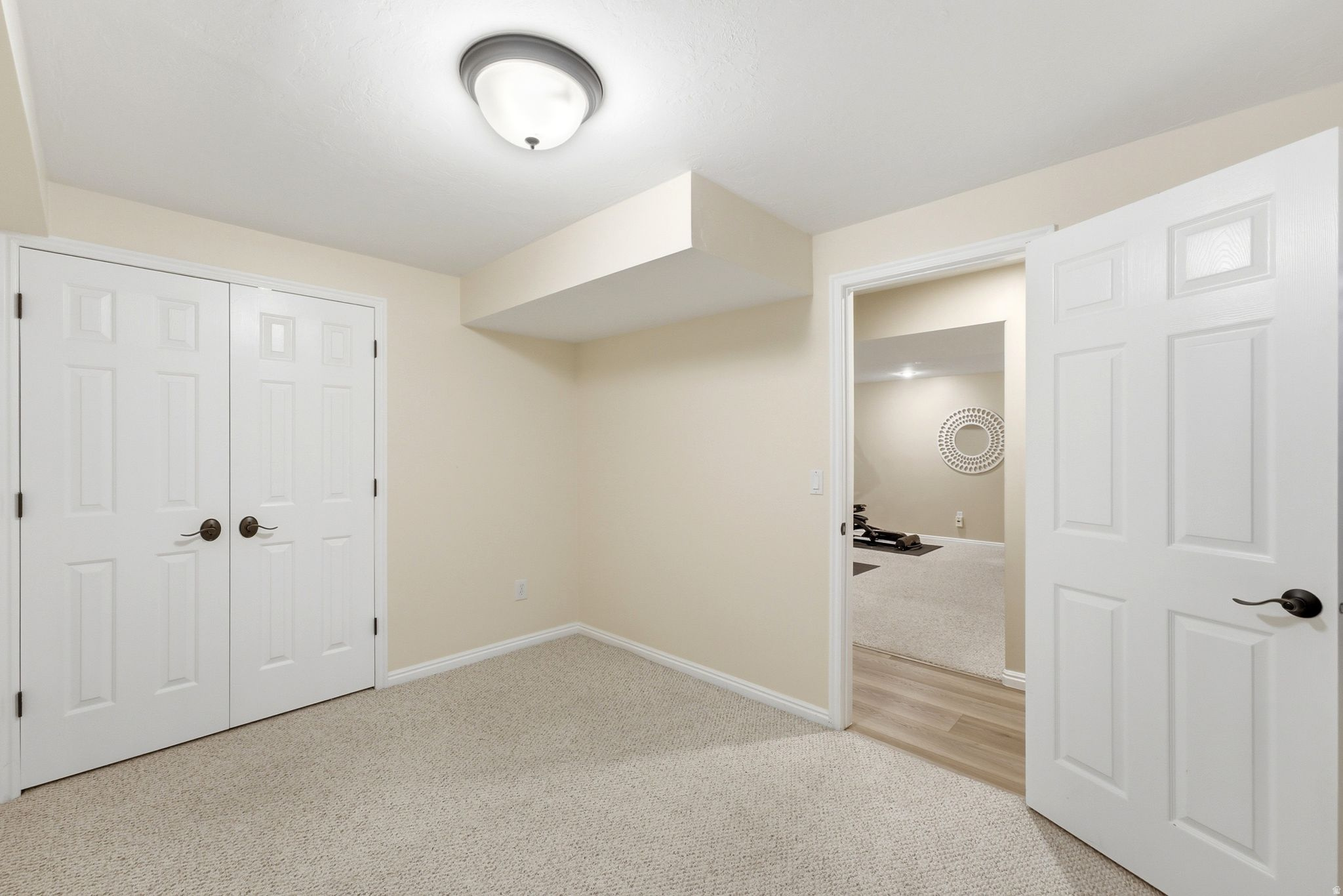 WILSHIRE ESTATES - Residential