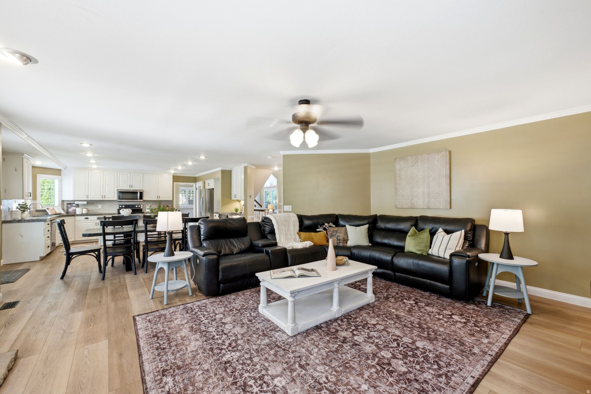 WILSHIRE ESTATES - Residential