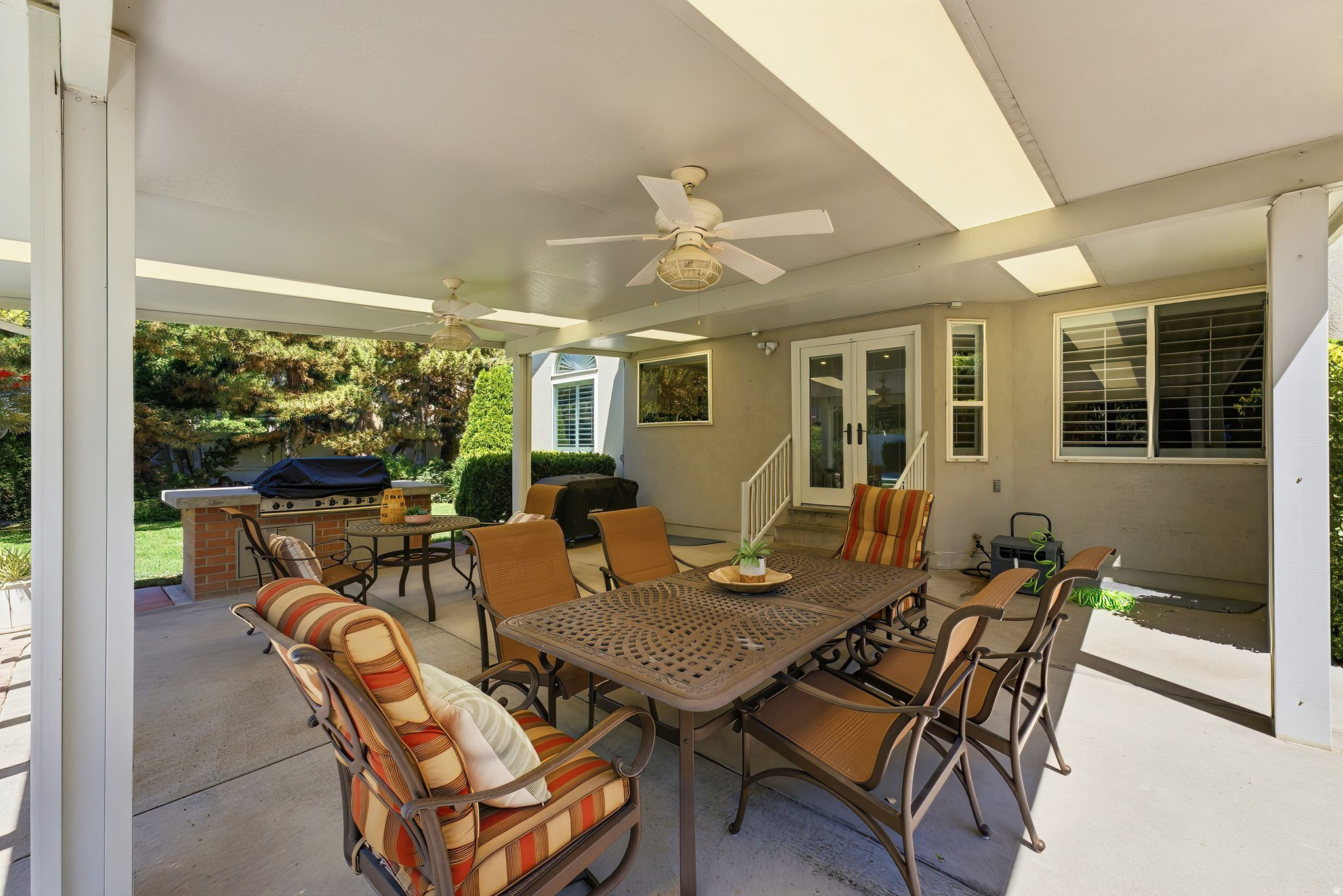 WILSHIRE ESTATES - Residential