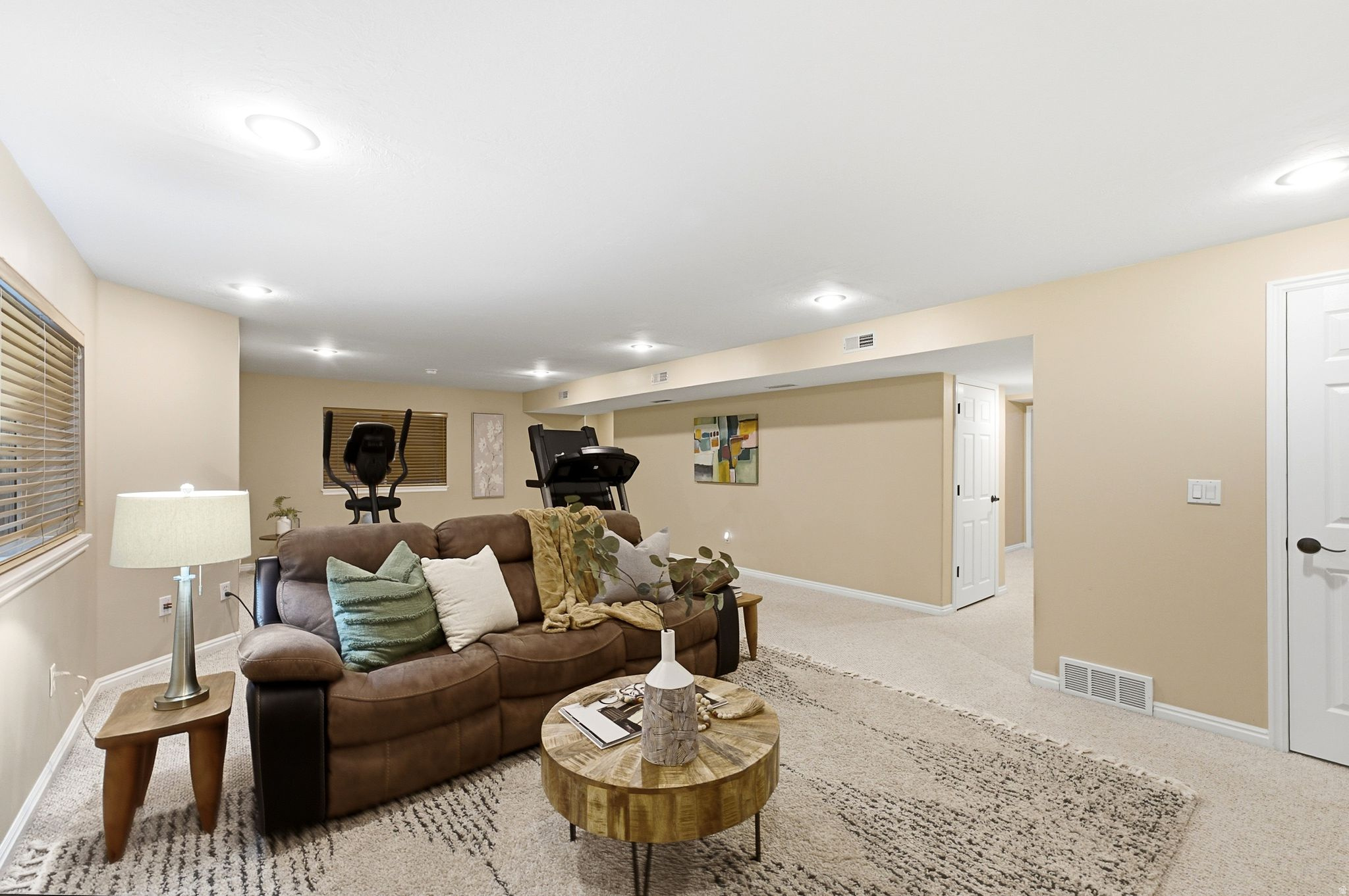 WILSHIRE ESTATES - Residential